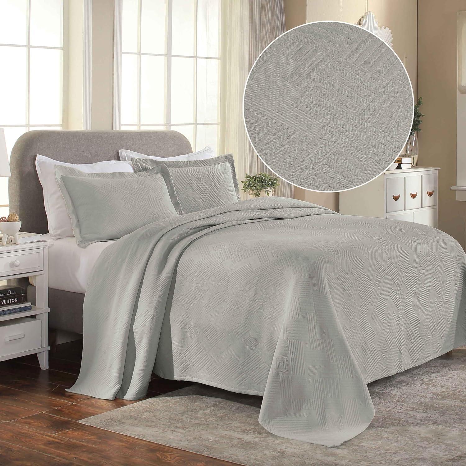 Ivory Cotton Queen Geometric Bedspread Set with Pillow Shams