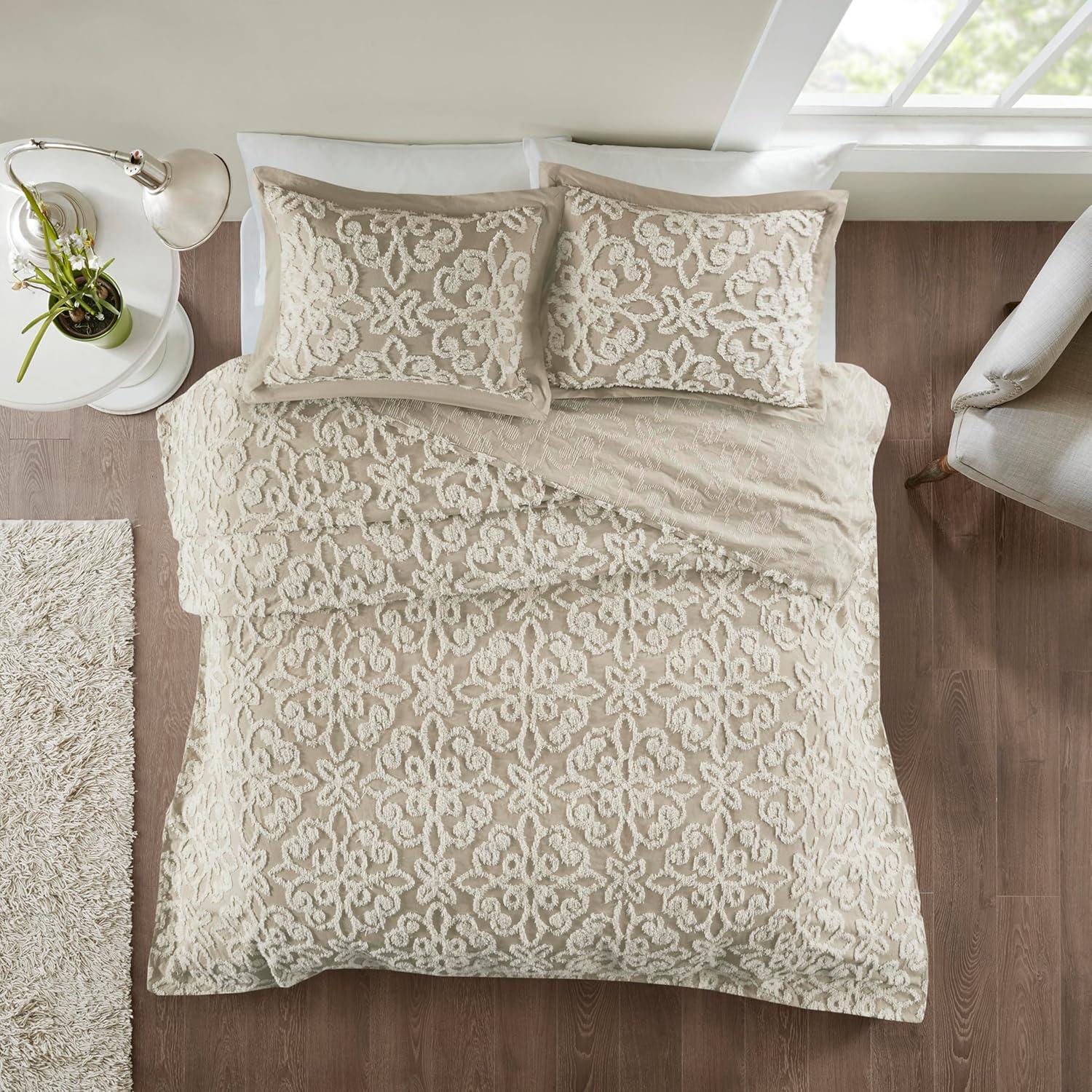 Kelly Clarkson Home Emberly Tufted 100% Cotton Sateen Coverlet Set in Farmhouse Style