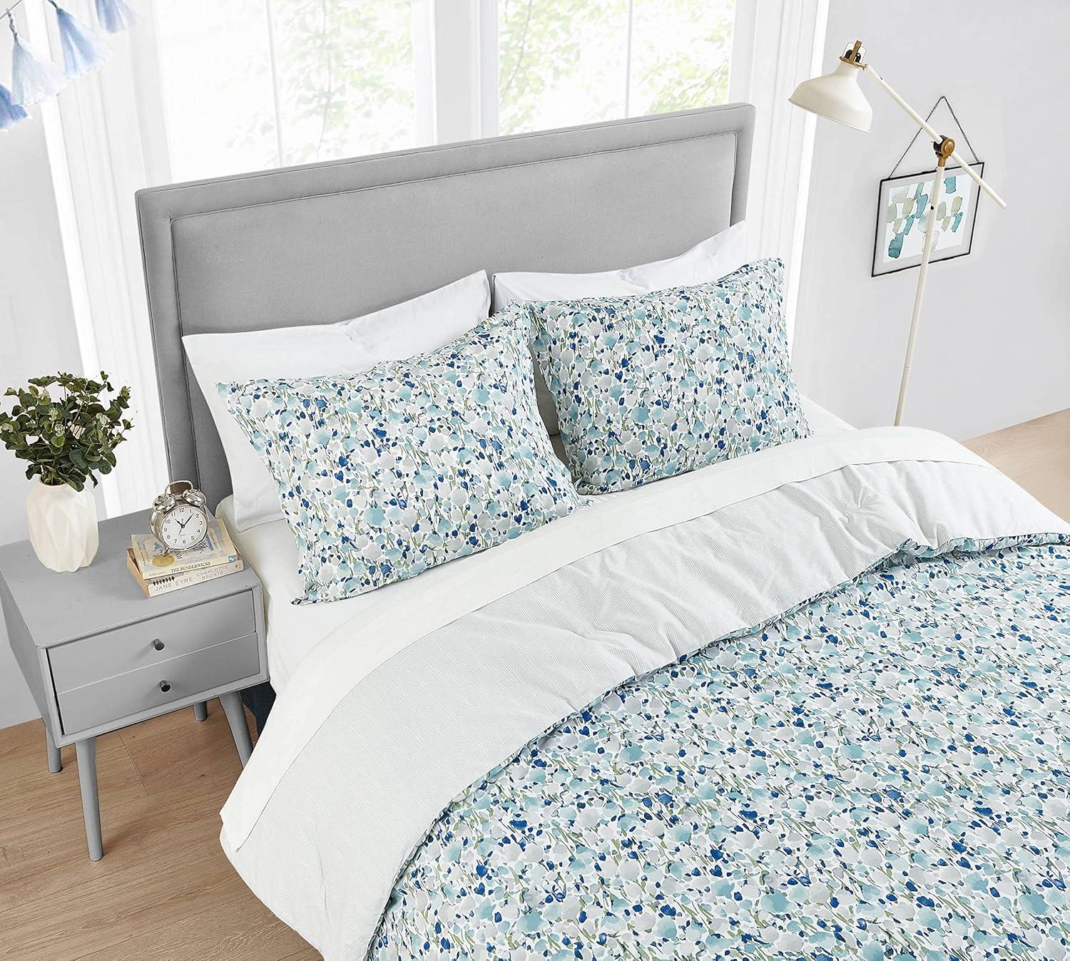 Poppy & Fritz Standard Cotton Reversible Duvet Cover Set