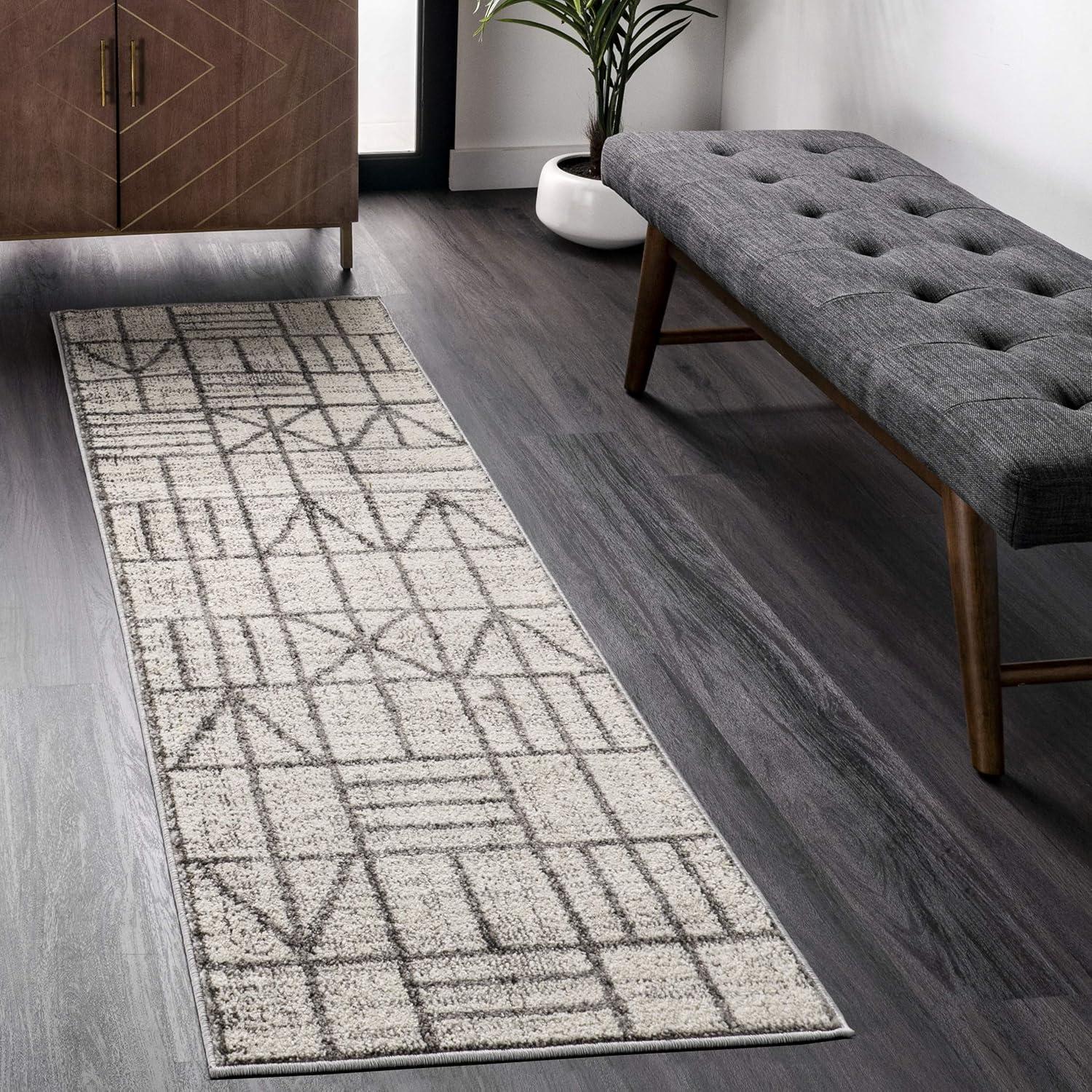 Modern Geometric 5'3" x 7'7" Synthetic Gray Area Rug