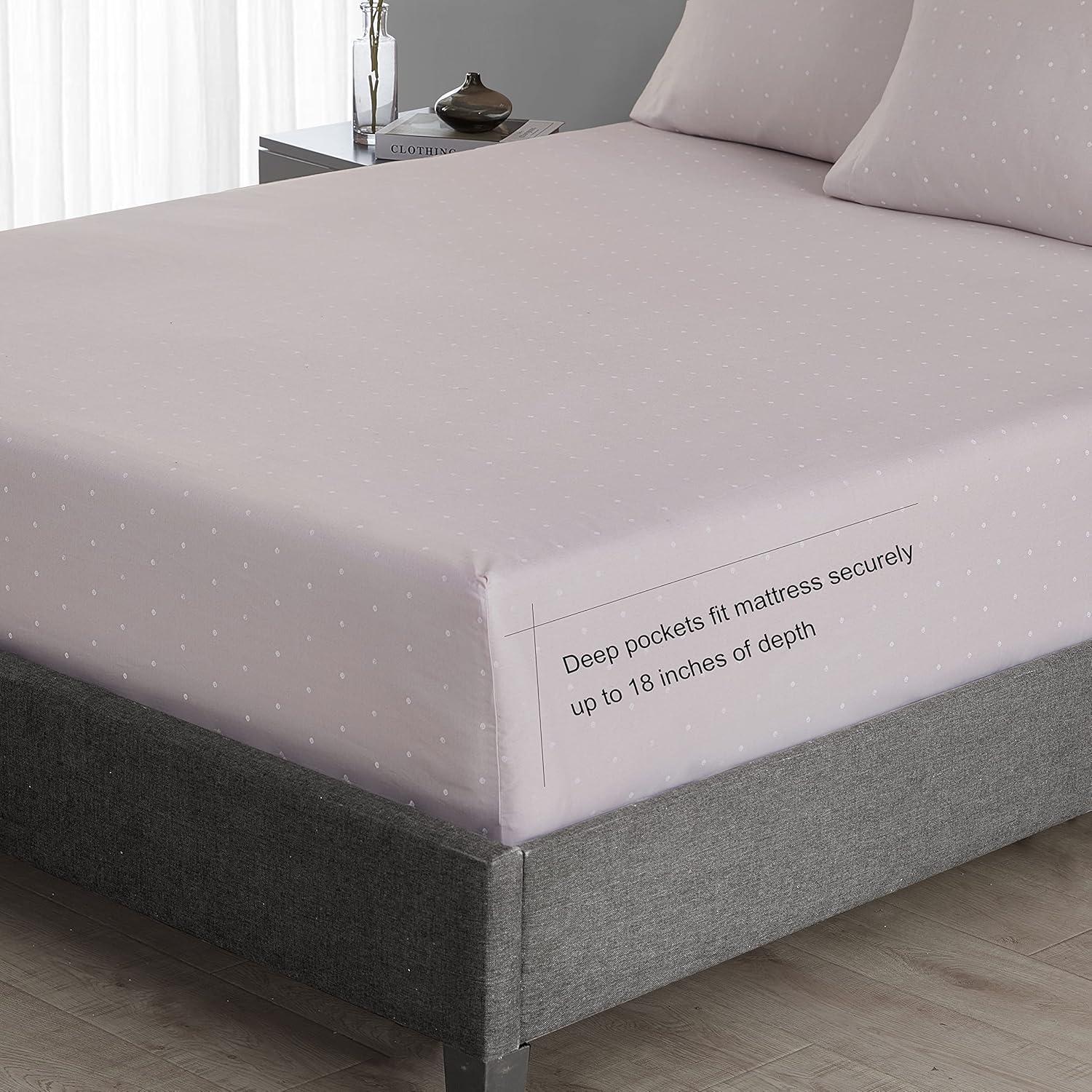 Vera Wang Eyelet T800 CVC Sateen Cotton Pink Sheet Set, Queen