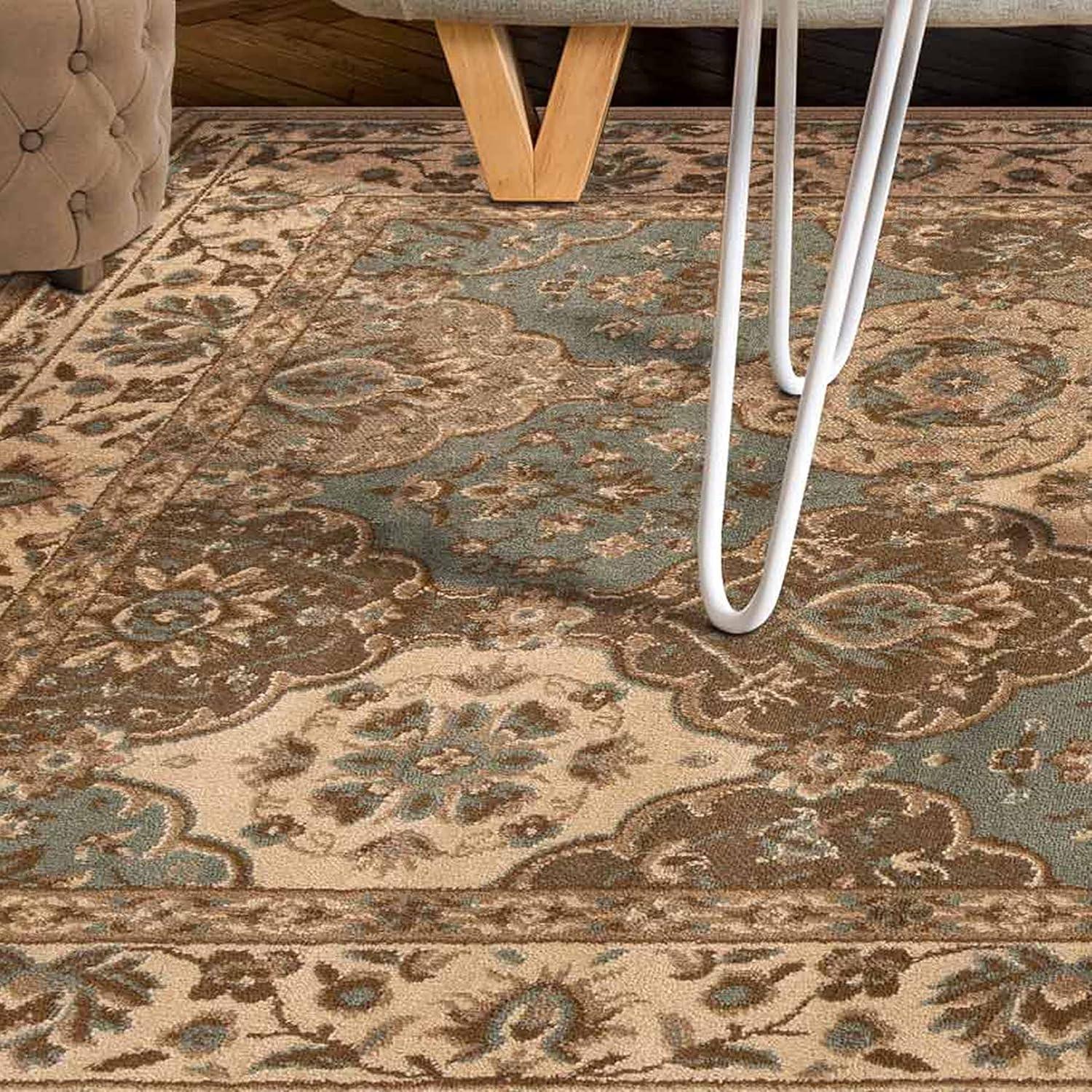 Superior Palmyra Floral Classic Indoor Area Rug, Beige, 7' x 9'