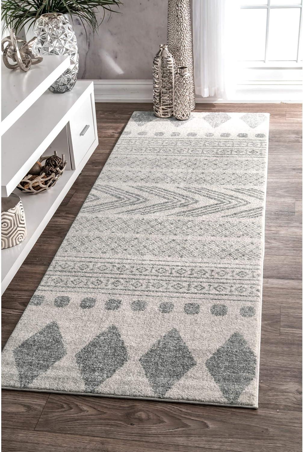 Geometric Gray Synthetic Easy-Care Runner Rug, 2' 8" x 8'