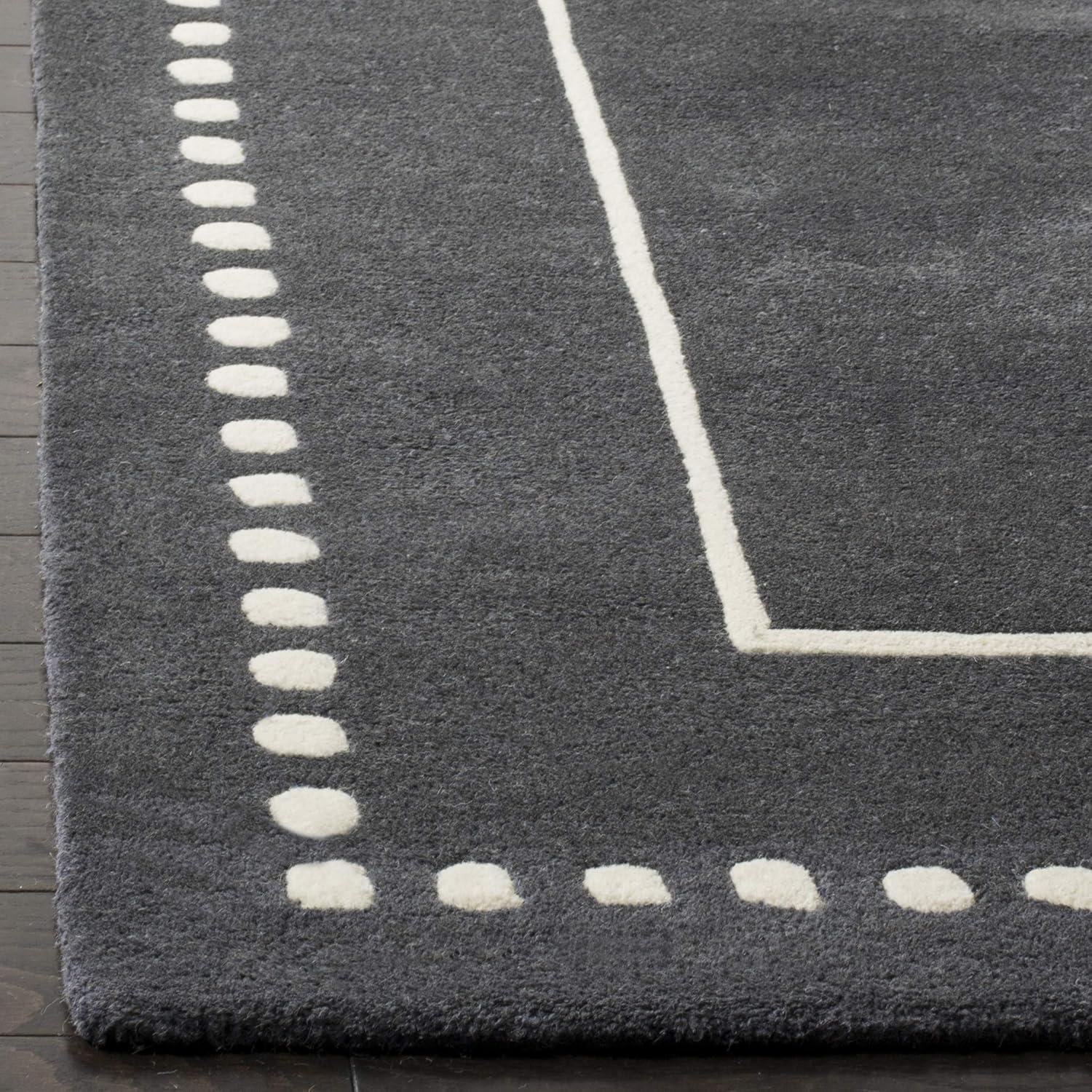 Bella BEL151 Hand Tufted Area Rug - Dark Grey/Ivory - 4'x6' - Safavieh.