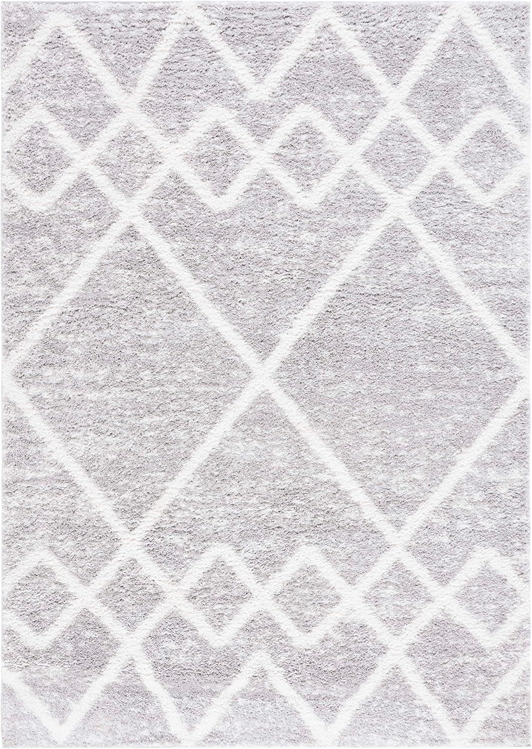 SAFAVIEH Berber Shag Lidija Trellis Area Rug, Ivory/Grey, 5'5" x 7'7"