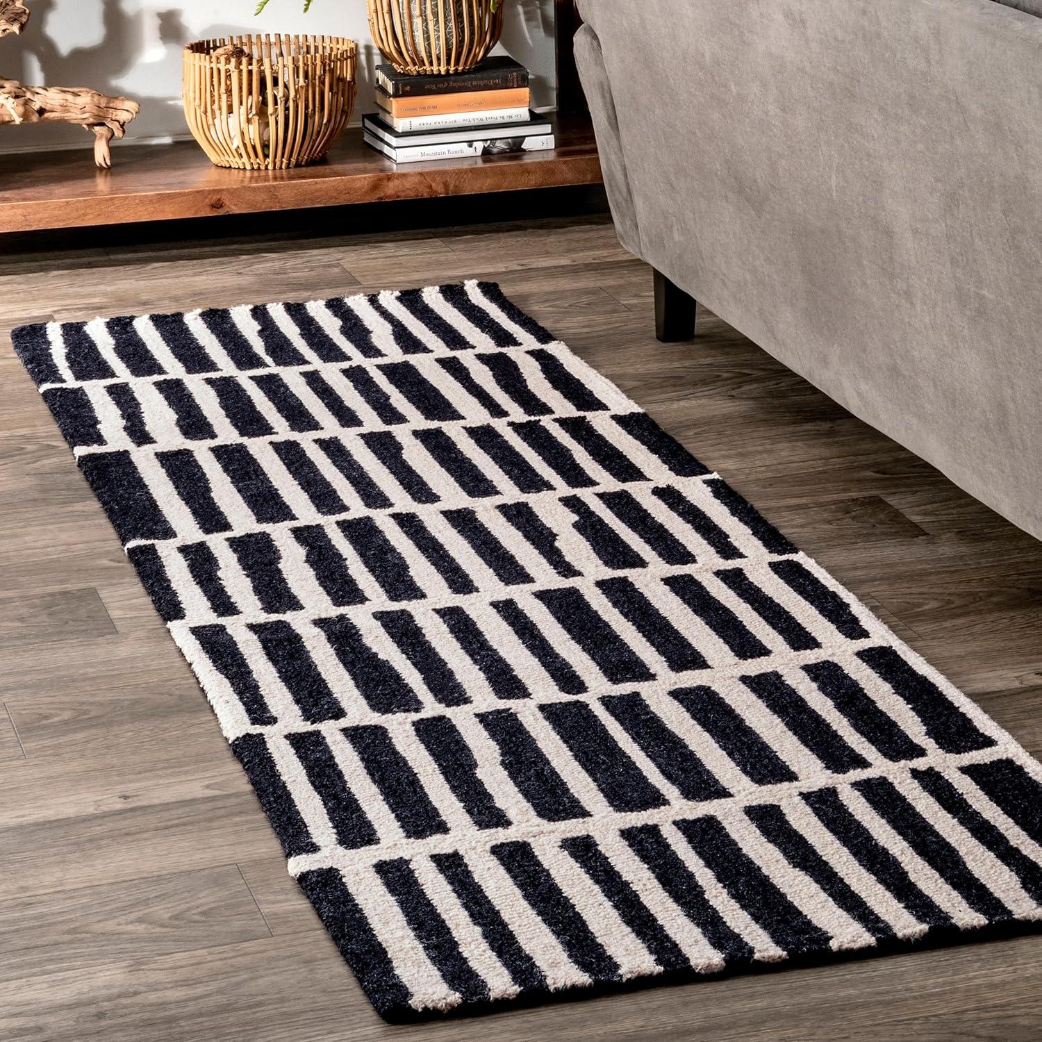 Nuloom Lemuel Geometric 8x10 Wool Indoor Area Rug for Living Room Bedroom Dining Room Kitchen, Navy/Ivory