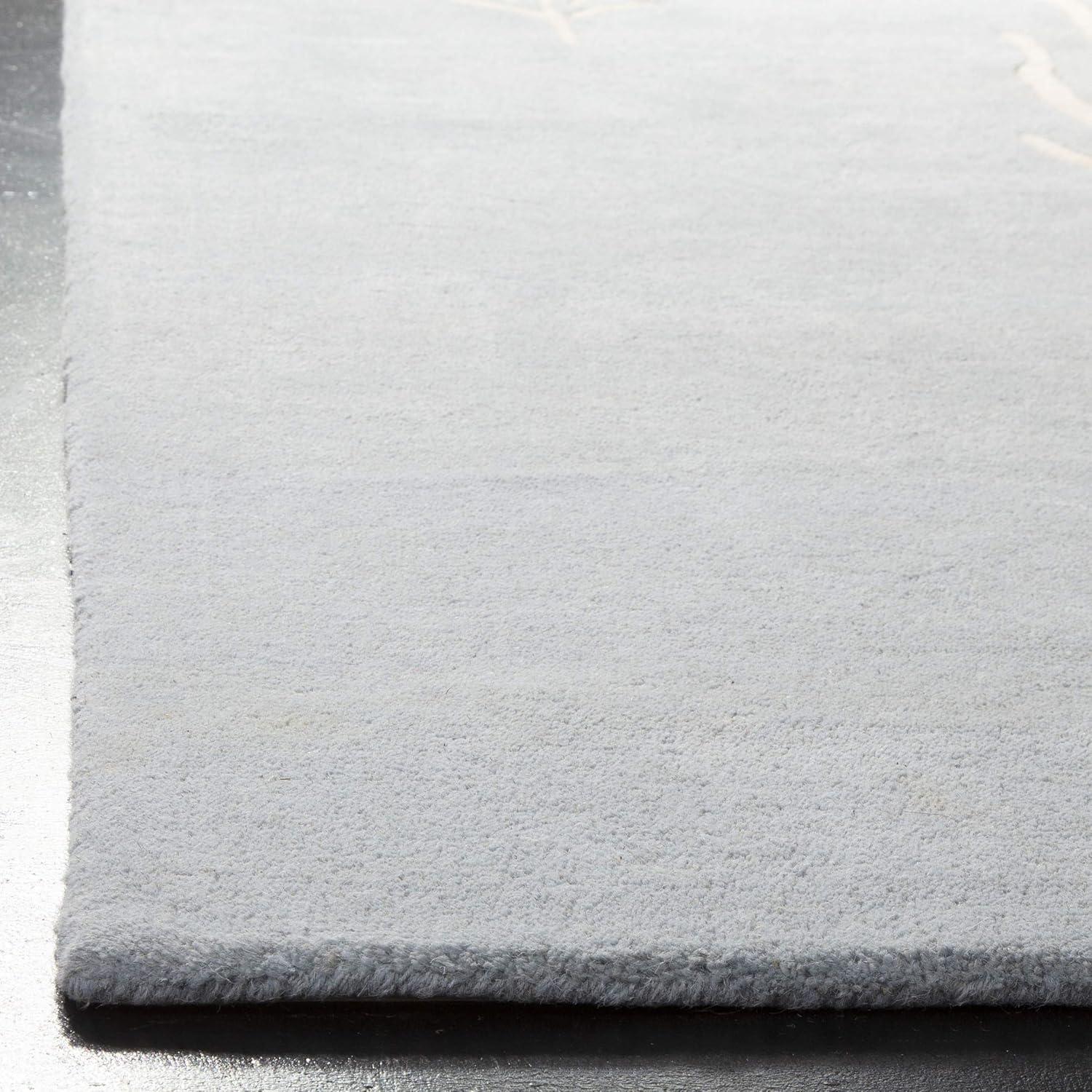 Soho SOH704 Hand Tufted Indoor Area Rug - Light Blue/Ivory - 5'x8' - Safavieh