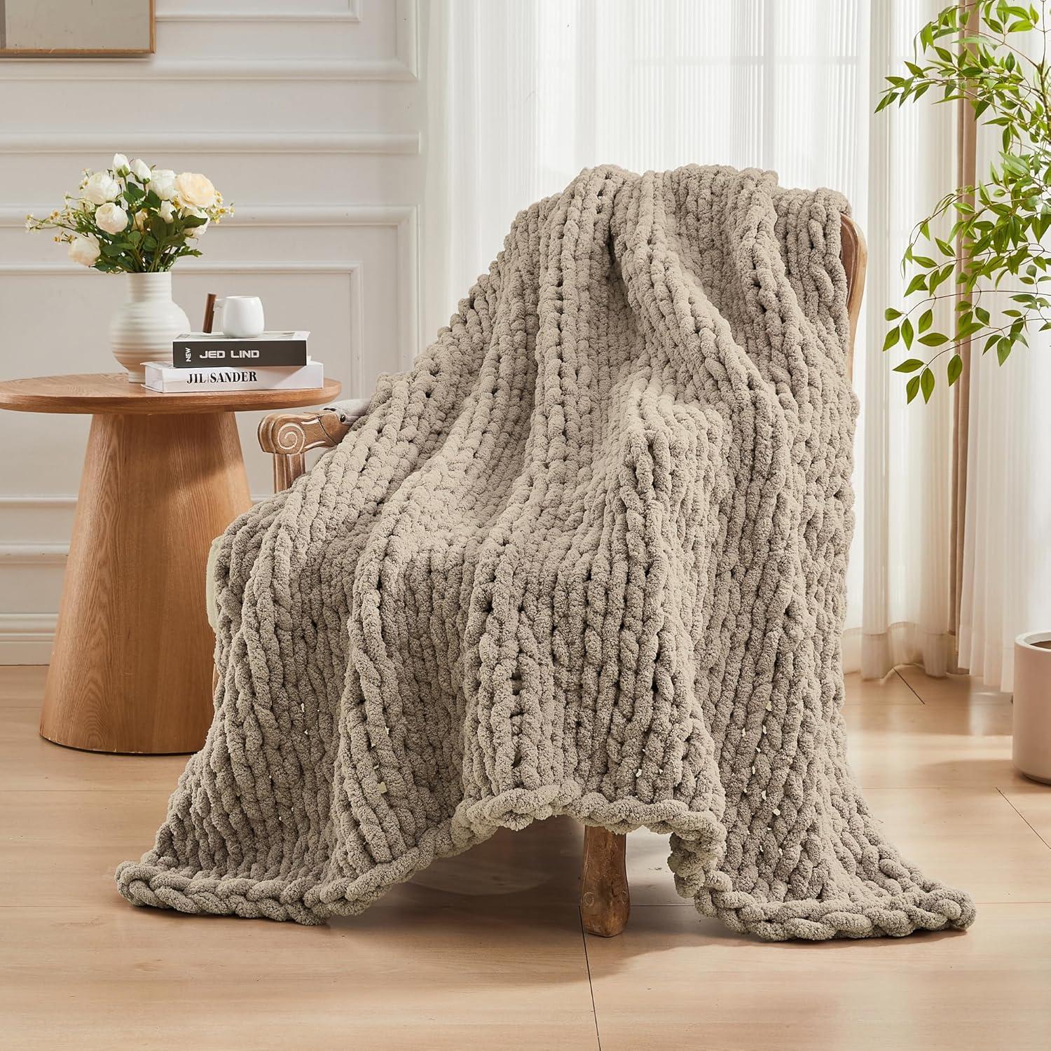 Carriediosa Chunky Knit Throw Blanket Handmade Soft Throws for Couch Sofa Bed, 50" x 60" Taupe