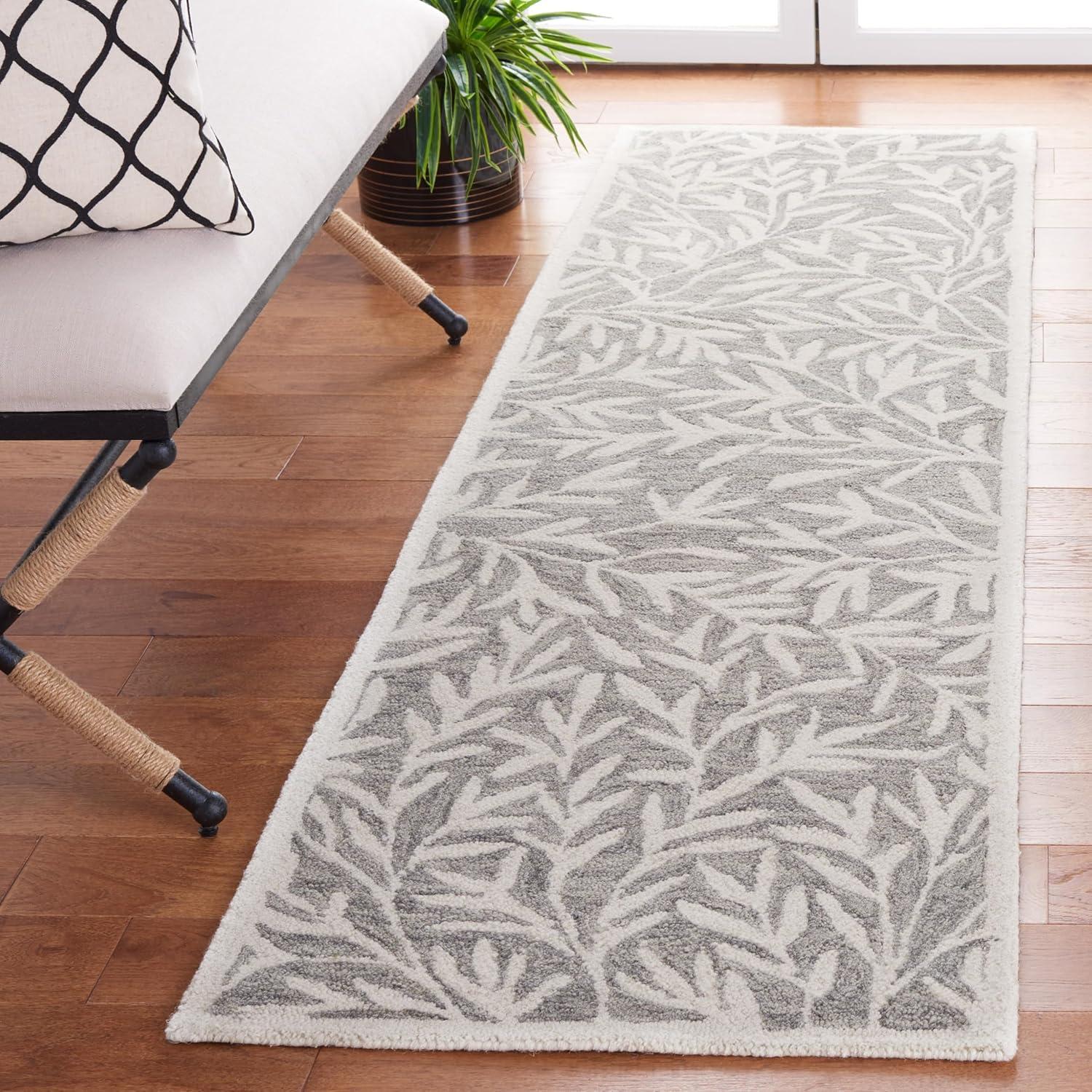 Jardin JAR753 Hand Tufted Area Rug  - Safavieh