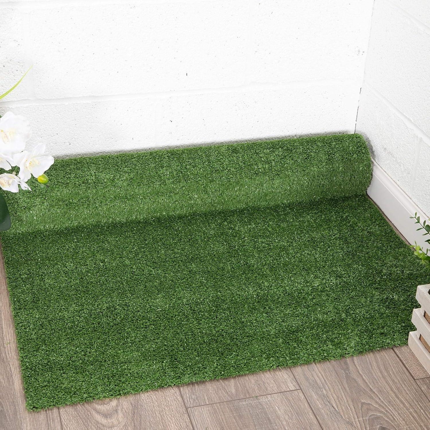 Grass Waterproof Indoor/Outdoor Artificial Grass Turf Rugs and Rolls Customized Size For Balcony, Patios