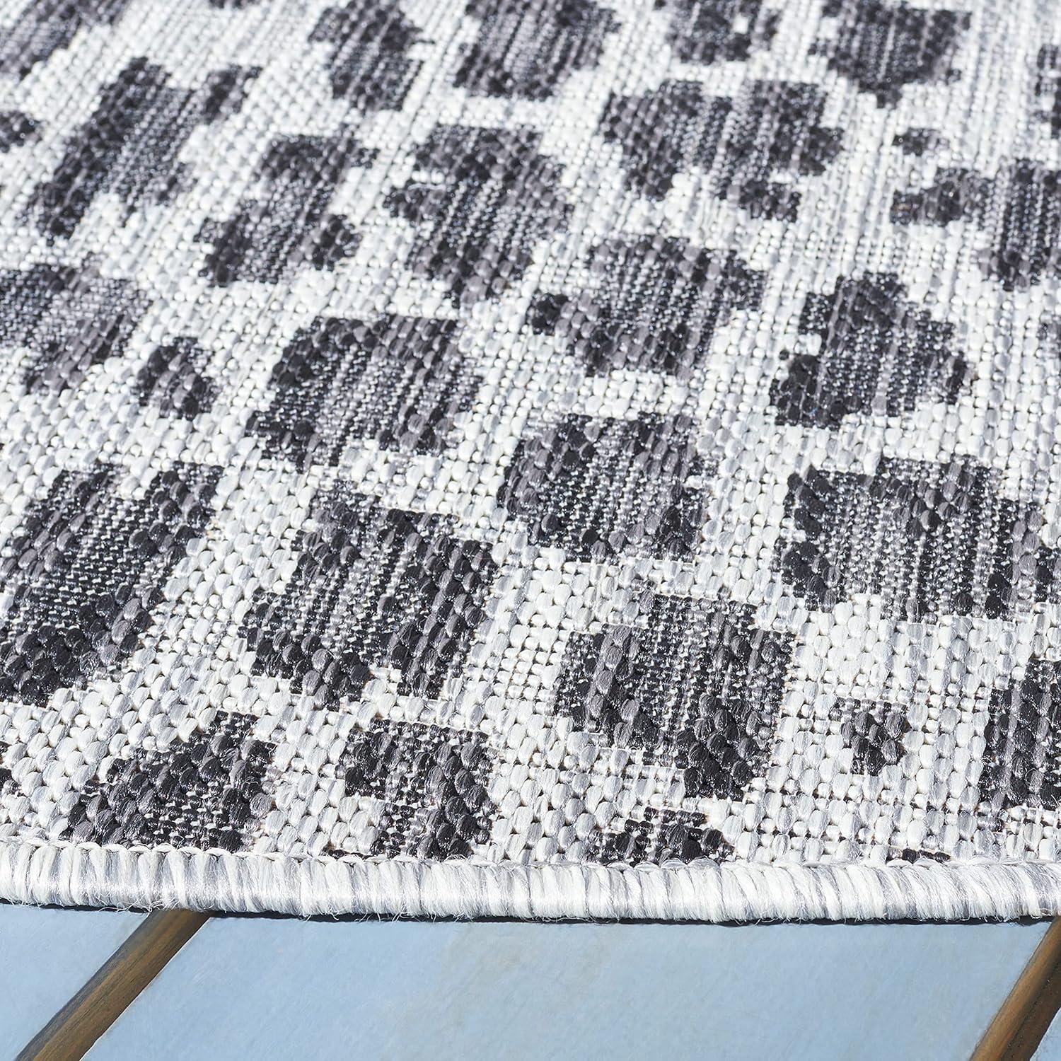 Courtyard CY8505 Power Loomed Indoor/Outdoor Area Rug - Grey/Black - 8'9"x11'9" - Safavieh.