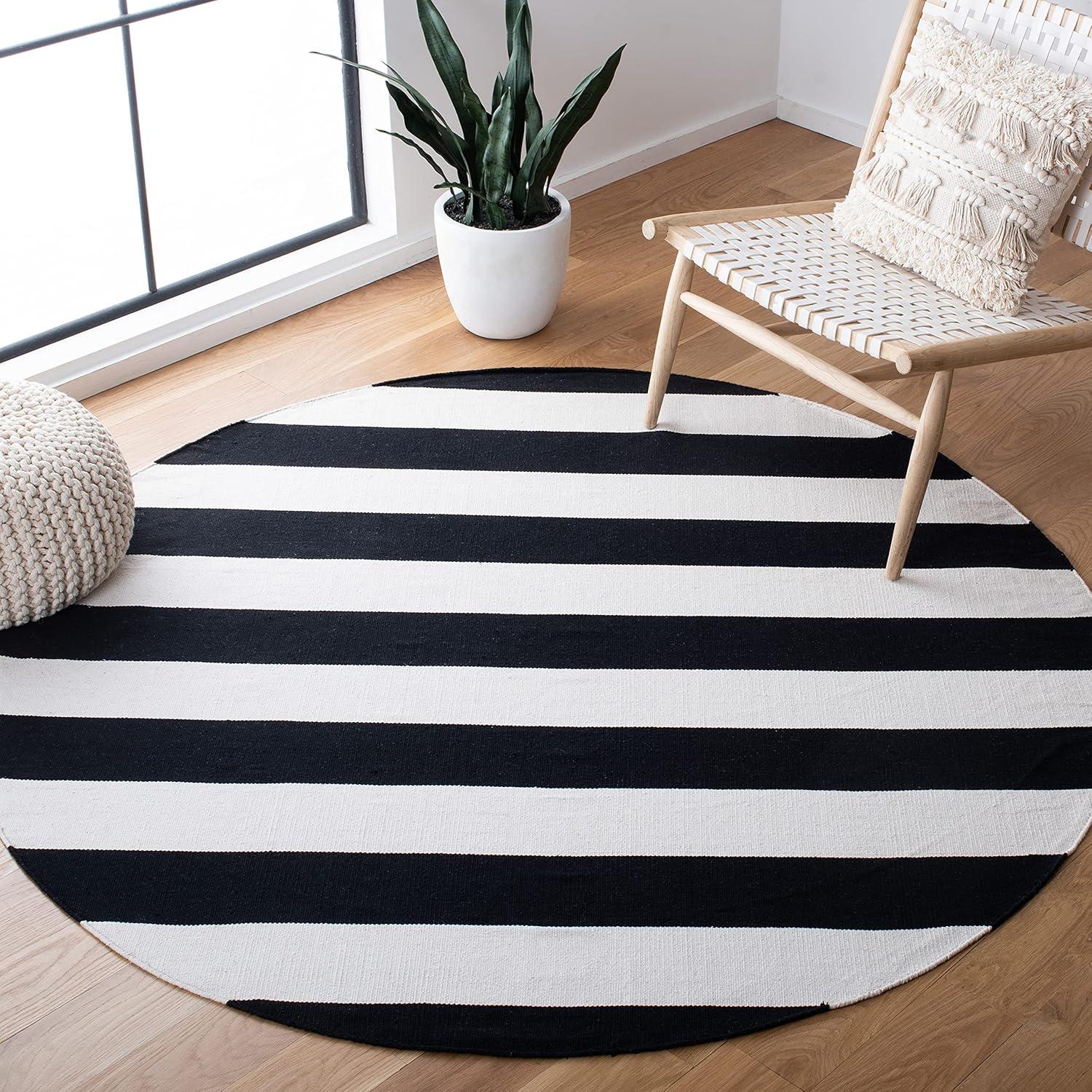 Montauk MTK712 Hand Woven Indoor Area Rug - Black/Ivory - 8' Round - Safavieh.