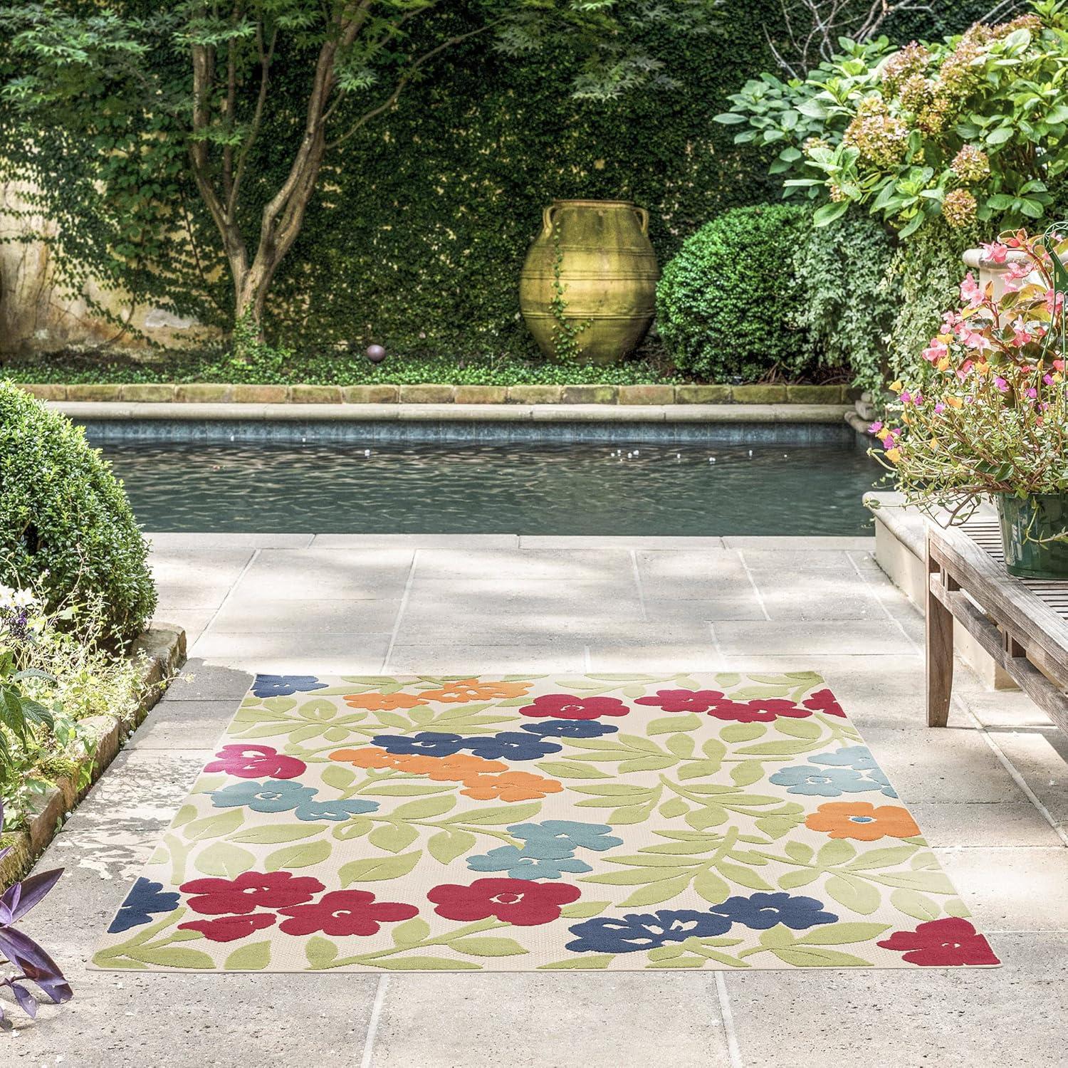 Oasis 5'3'' Round Multi-Color Floral Synthetic Rug