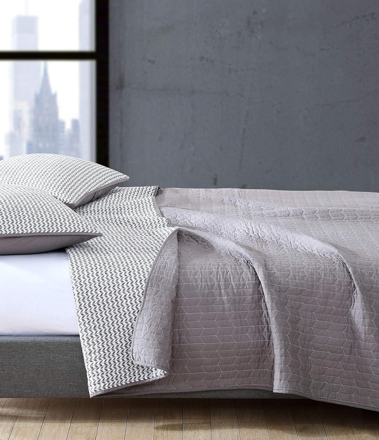 City Scene 3-Piece Langdon Quilt Set in Mink