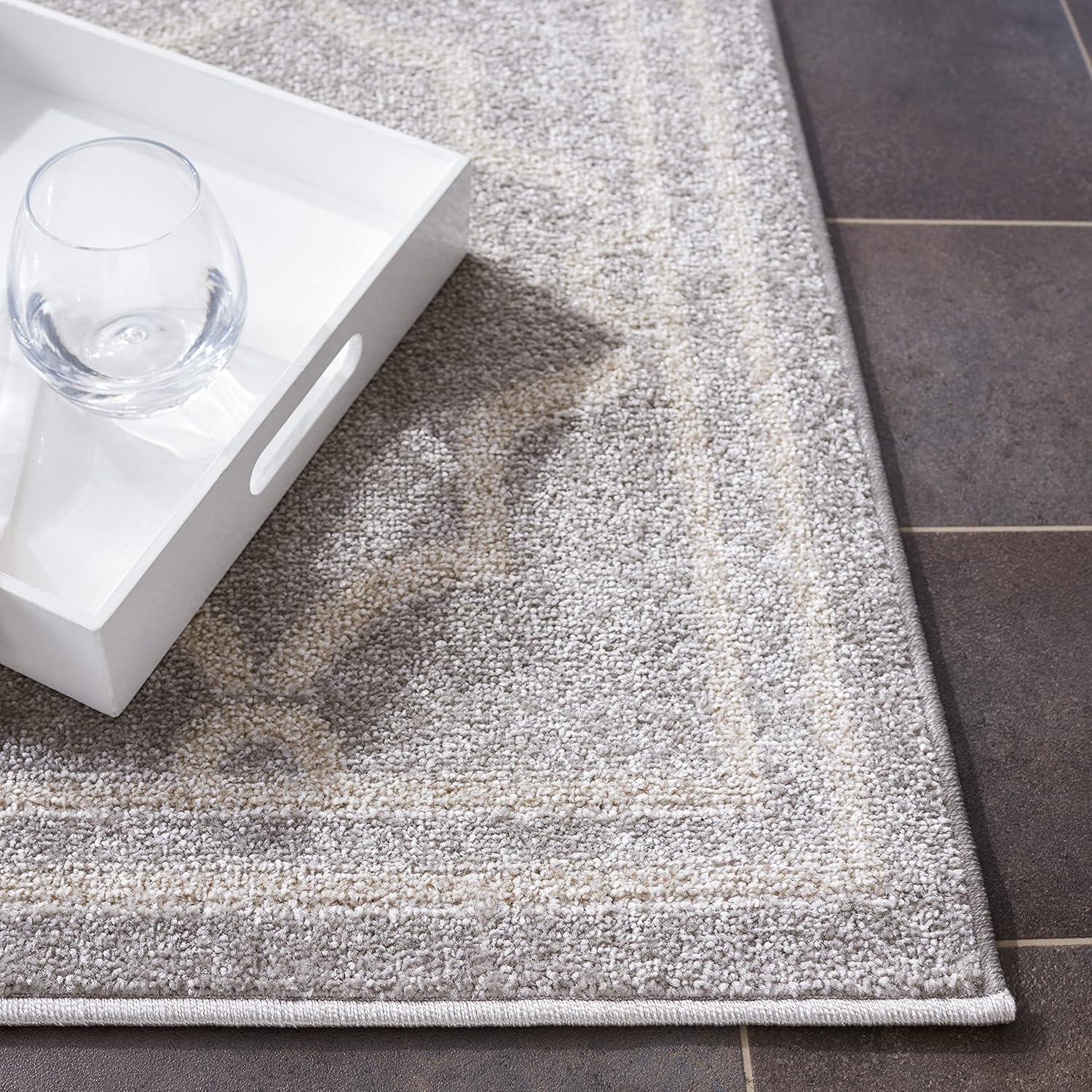 Amherst AMT414 Power Loomed Indoor Area Rug - Light Grey/Ivory - 4'x6' - Safavieh