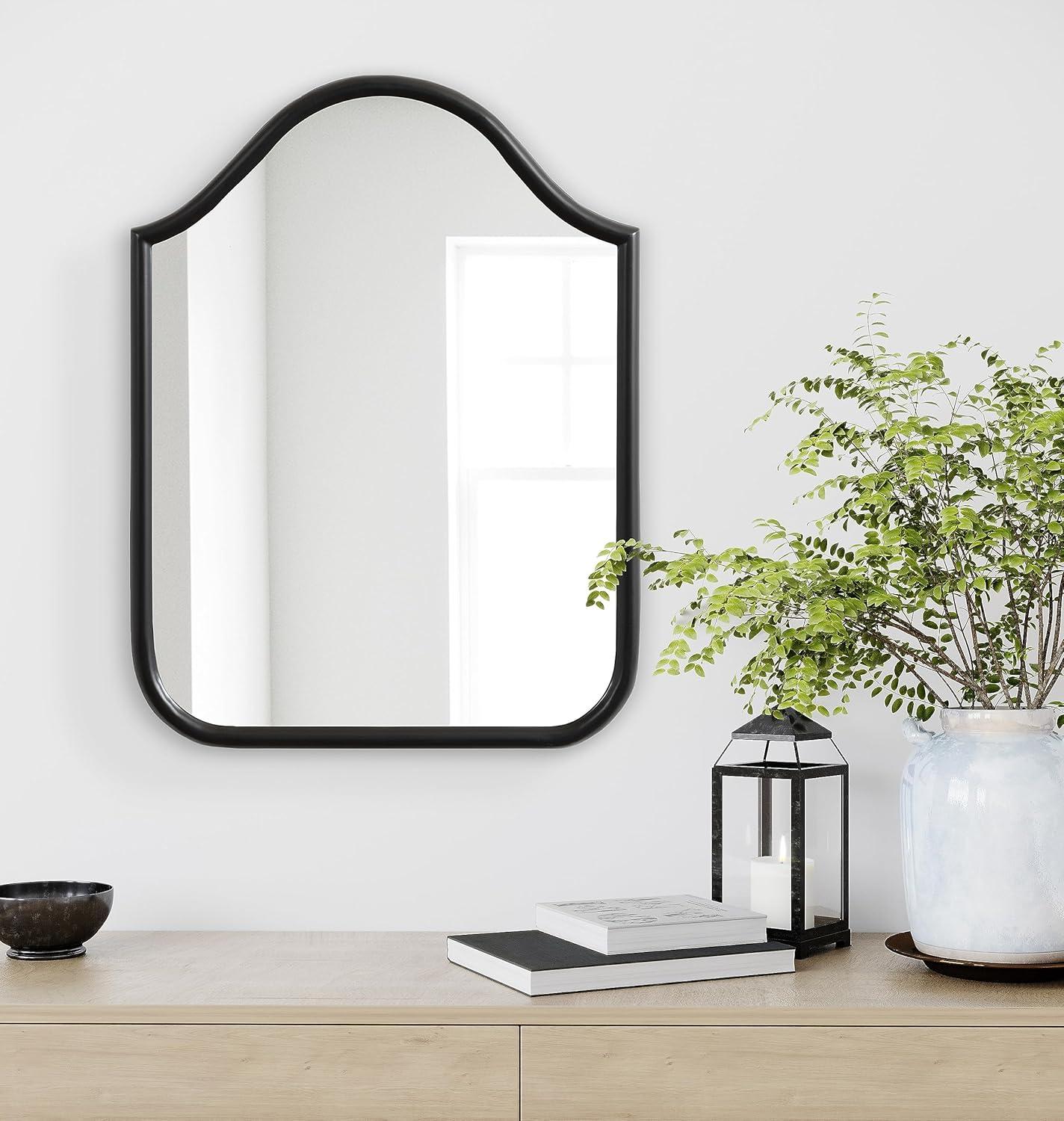 Kate and Laurel Fellows Scallop Arched Wall Mirror, 18 x 24, Black, Traditional Decorative Metal Mirror with Bold Arch Shape and Vintage-Inspired Frame Design