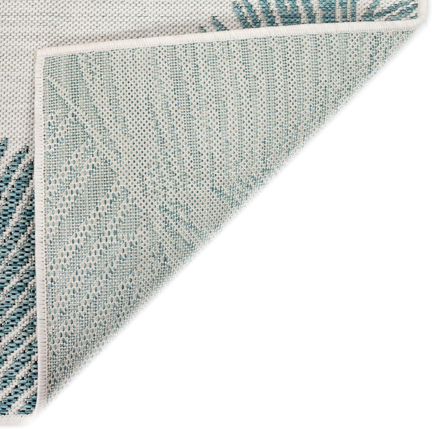 Liora Manne Carmel  Indoor/Outdoor Rug  Aqua..