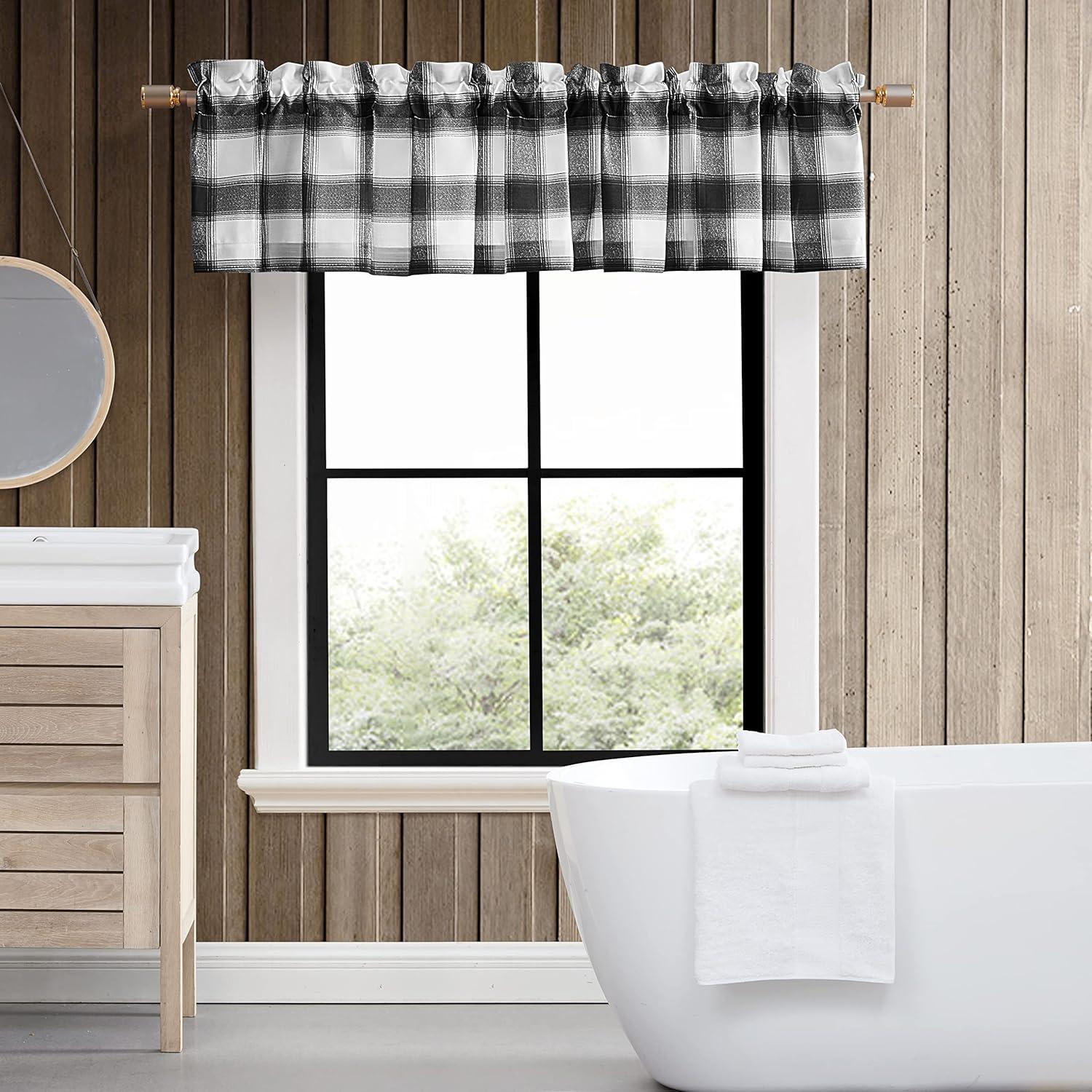 Eddie Bauer Eddie Bauer Canyon Plaid White Pole Top Window Valance