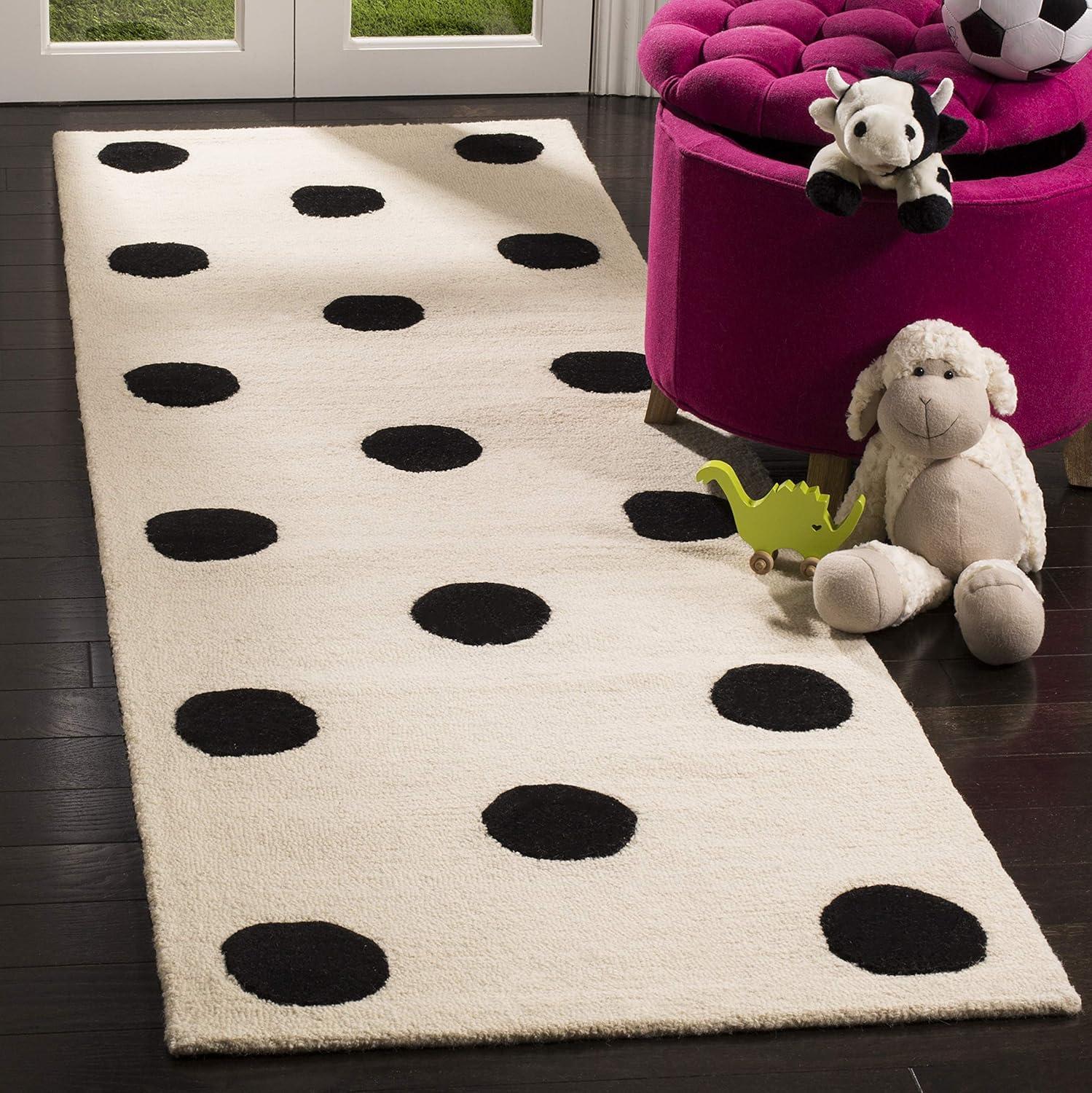 Safavieh Kids Polka Dots SFK904 Hand Tufted Indoor Runner Rug - Ivory/Black - 2'6"x8' - Safavieh