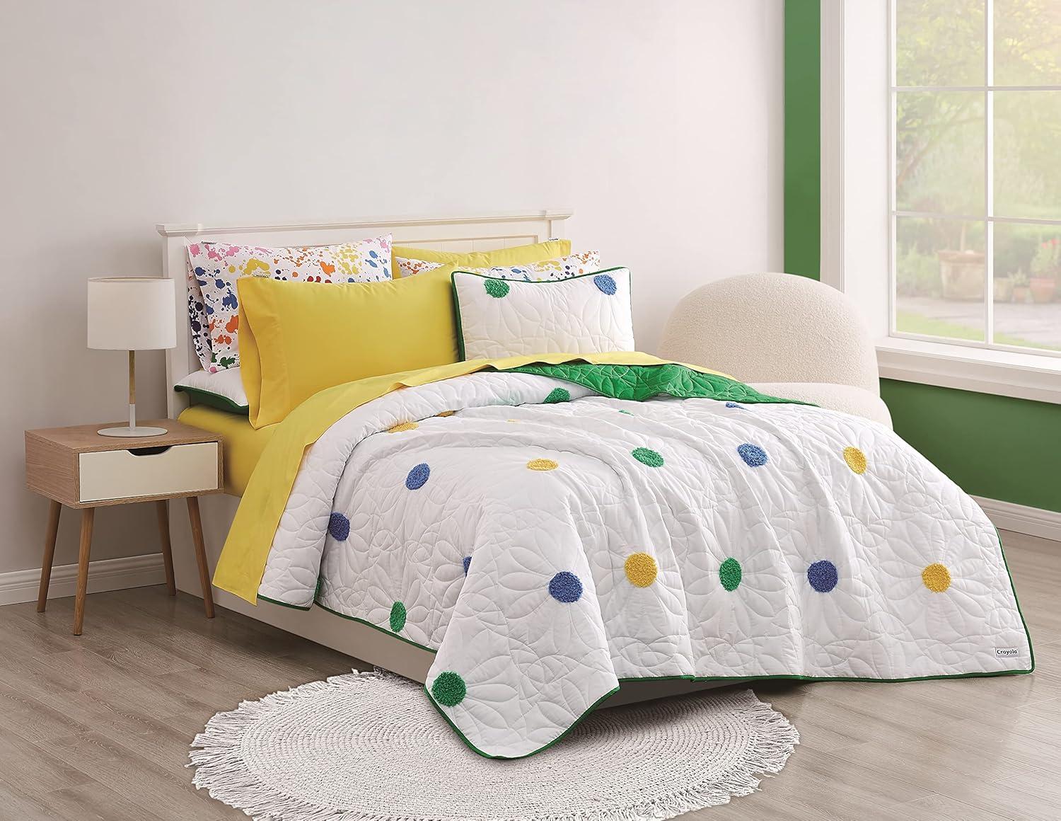 Crisp White Cotton Full/Queen Textured Pom Pom Quilt Set