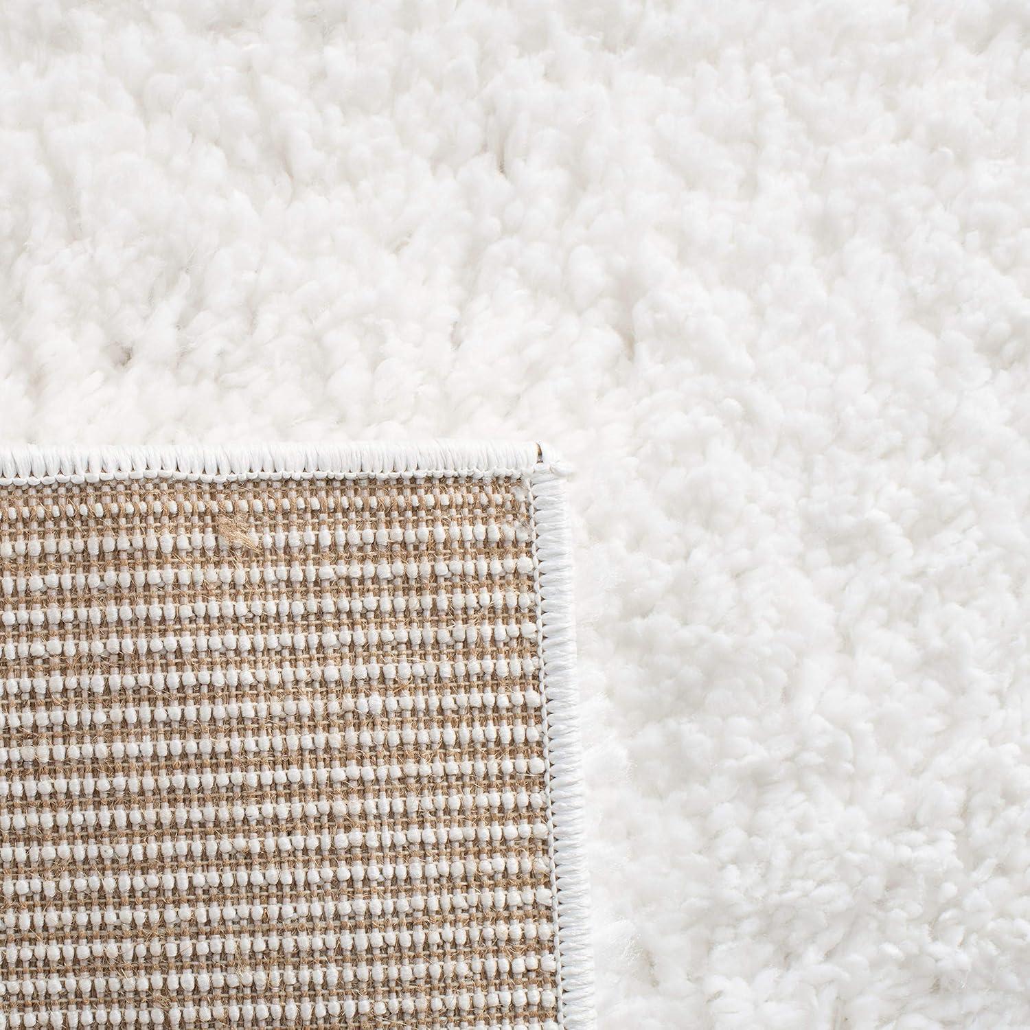 August Shag 900 AUG900 Power Loomed Indoor Accent Rug - White - 3'x3' - Safavieh