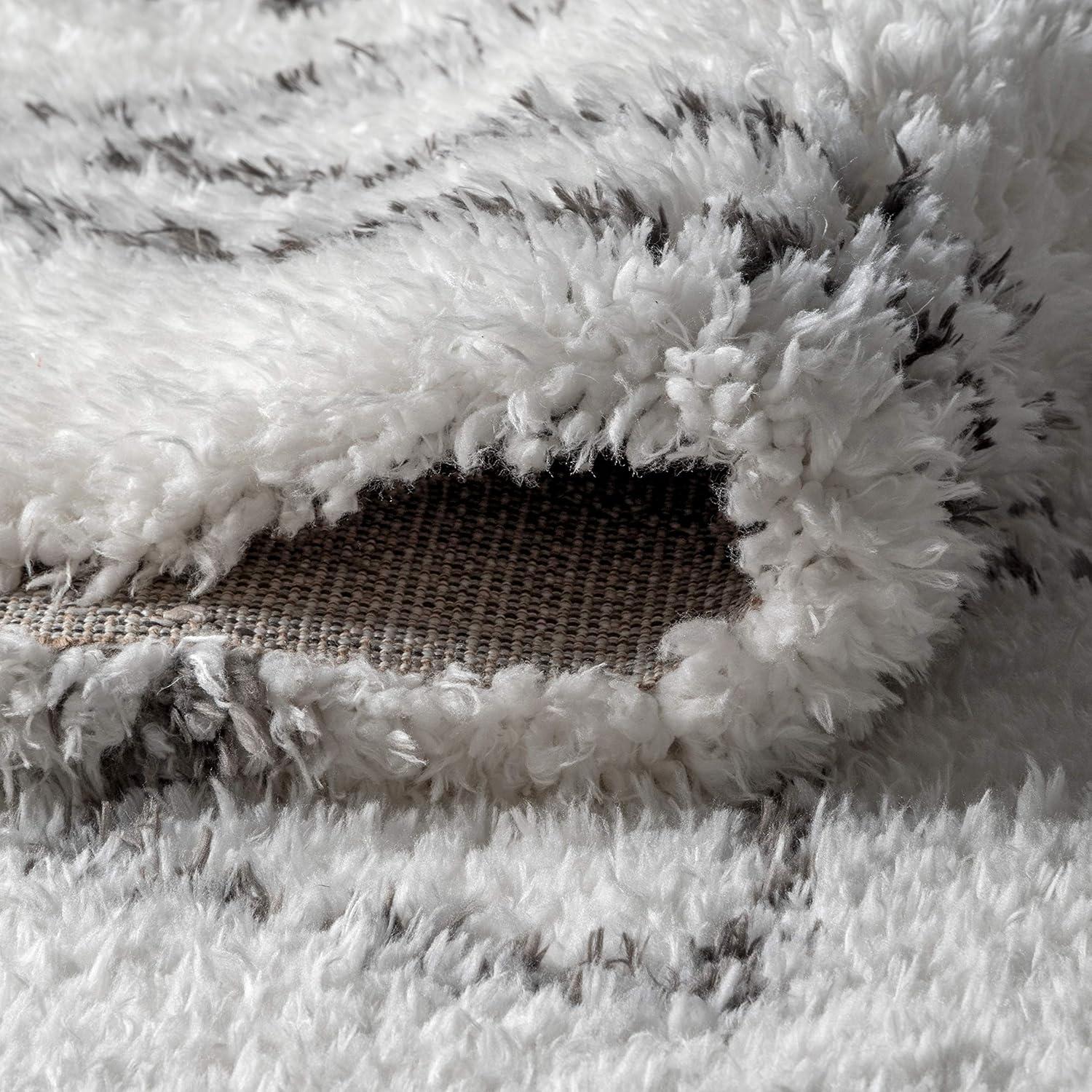 Ivory and Dark Gray Braided Diamond Shag Area Rug, 3 x 5 ft