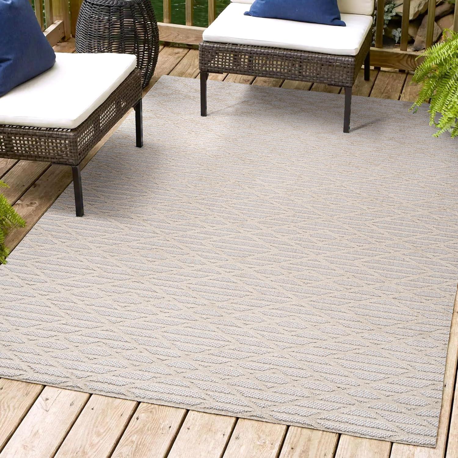 Ararat High-Low Pile Moroccan Diamond Modern Indoor/Outdoor Area Rug  - JONATHAN Y