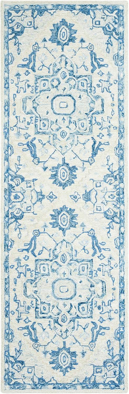 SAFAVIEH Micro-Loop Braylon Floral Area Rug, Ivory/Blue, 2'6" x 4'