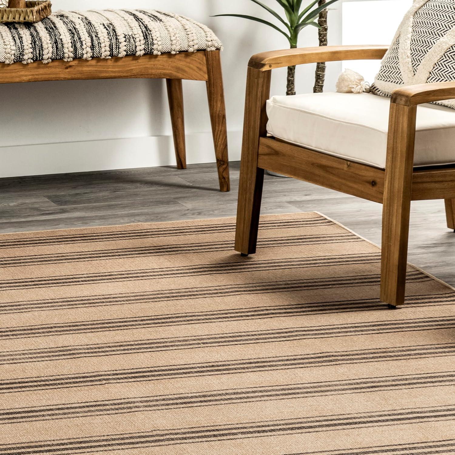 Bungalow Rose Hassell Lavina Striped Easy 100% recycled polyester Machine Washable Area Rug