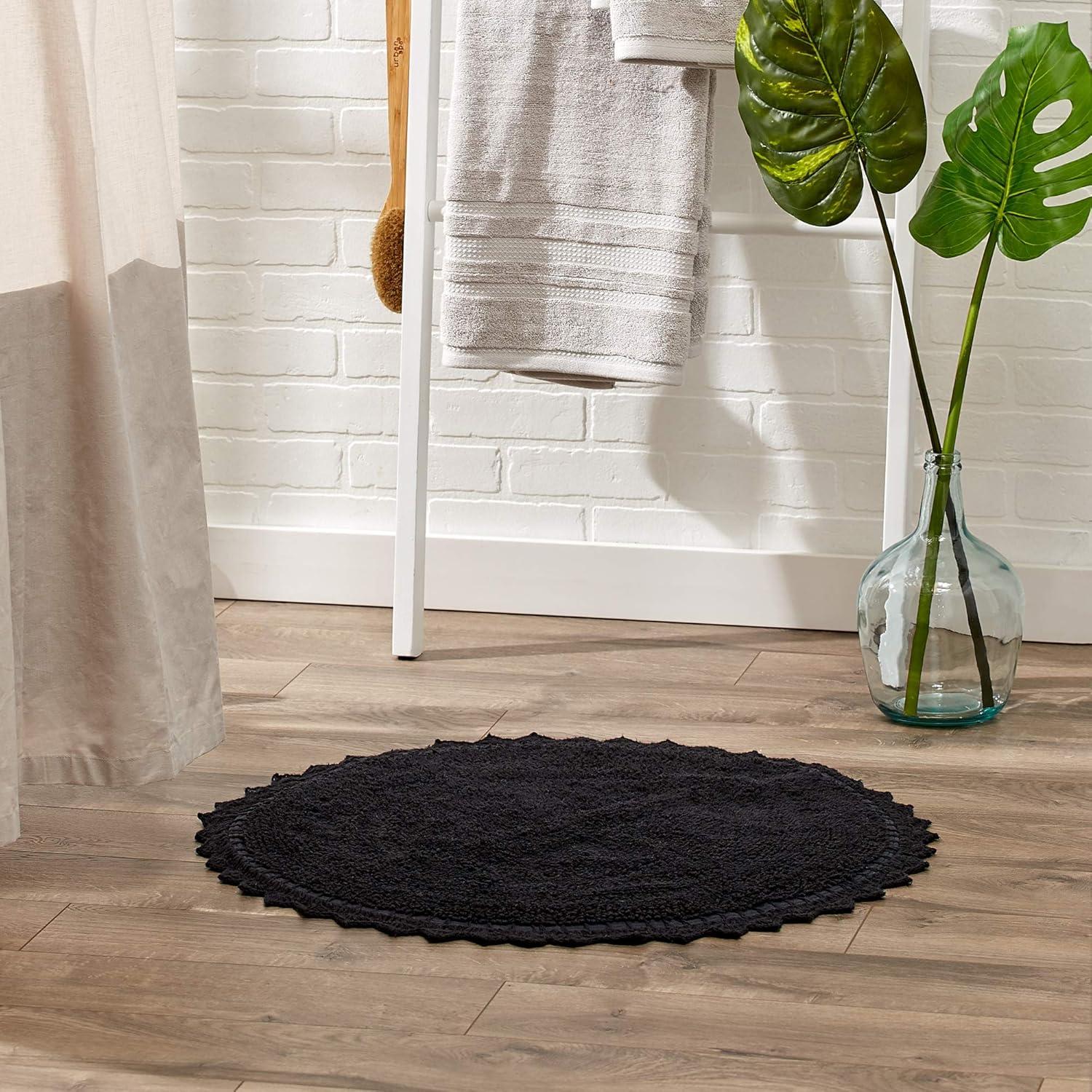 Design Imports Black Round Crochet Bath Mat