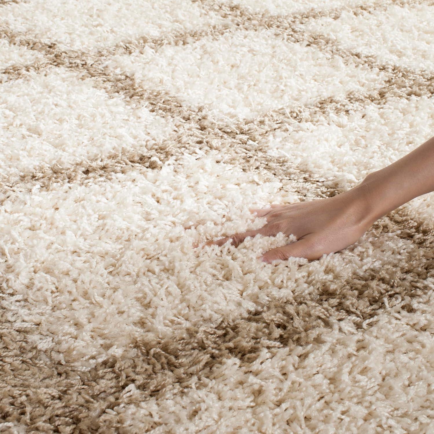 Dallas Shag SGD258 Power Loomed Indoor Area Rug - Ivory/Beige - 5'1"x7'6" - Safavieh.