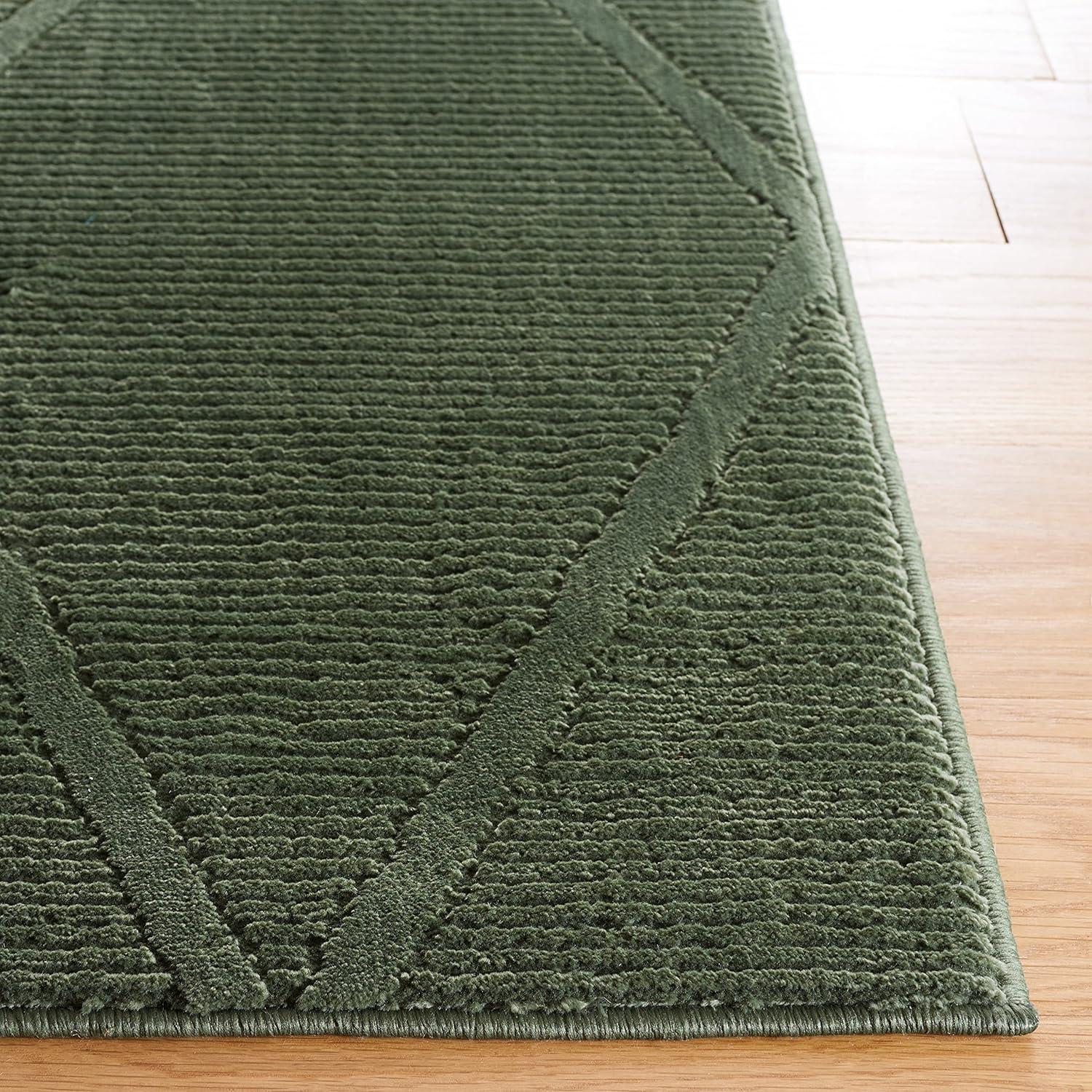 SAFAVIEH Revive Collection Area Rug - 5'3" x 7'7", Green, Trellis Design, Non-Shedding & Easy Care, Ideal for High Traffic Areas in Living Room, Bedroom (REV104Y)