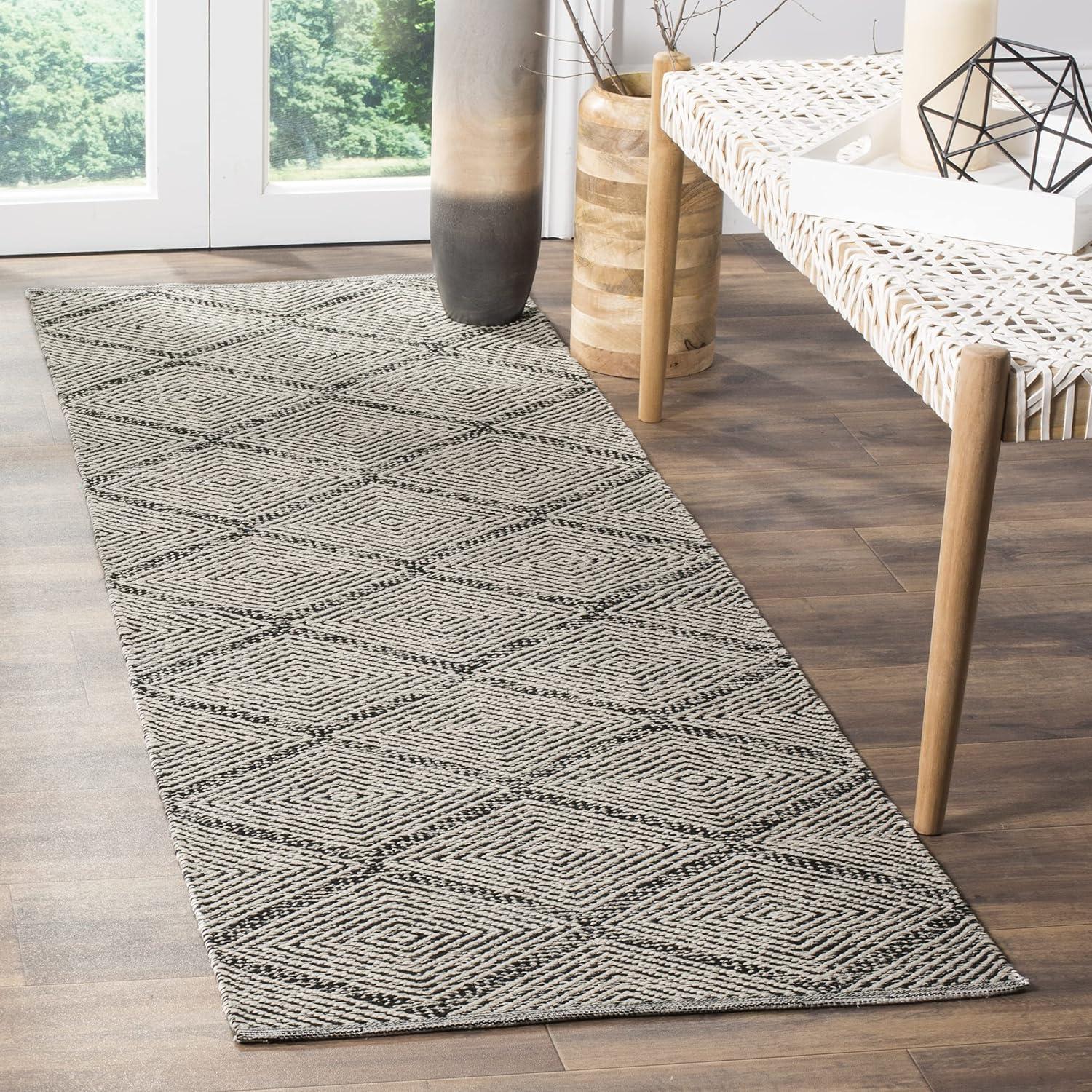 Montauk MTK821 Hand Woven Indoor Rug - Safavieh