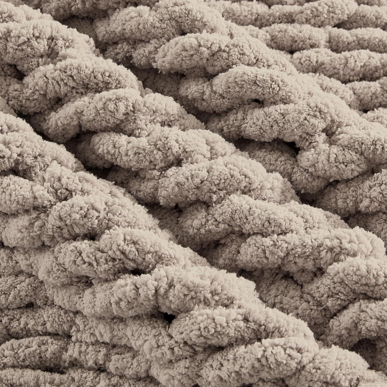 Carriediosa Chunky Knit Throw Blanket Handmade Soft Throws for Couch Sofa Bed, 50" x 60" Taupe