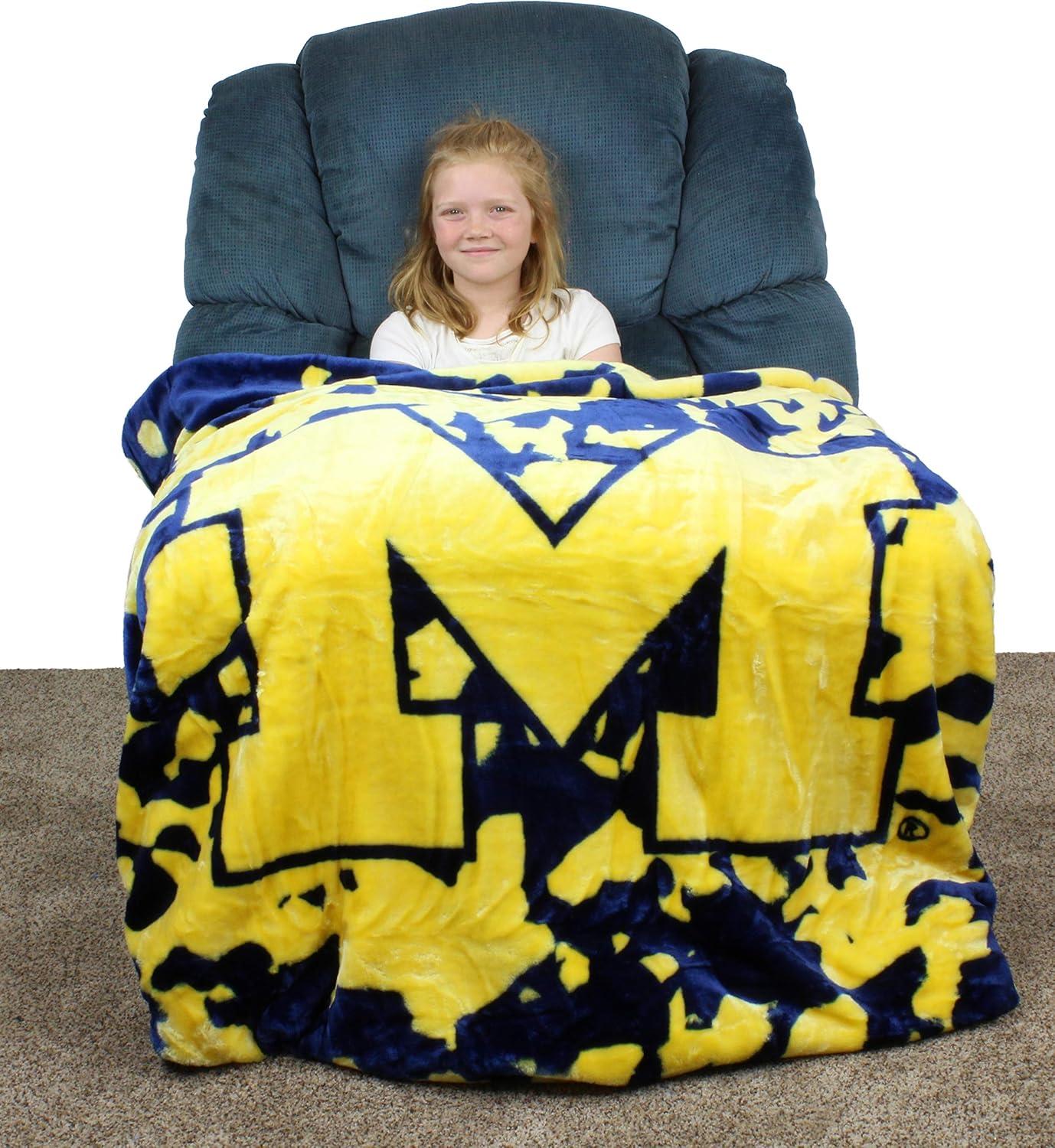 Michigan Wolverines Navy and Yellow Knitted Throw Blanket