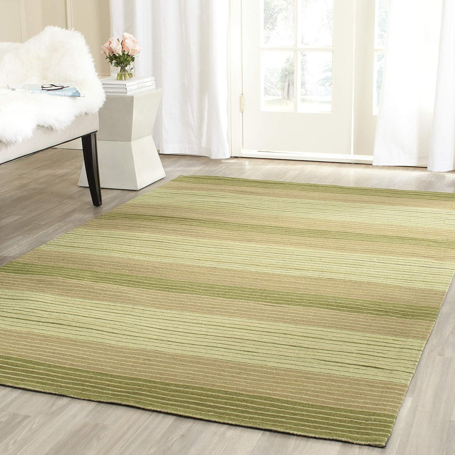 Marbella MRB283 Hand Loomed Area Rug - Green - 4'x6' - Safavieh.
