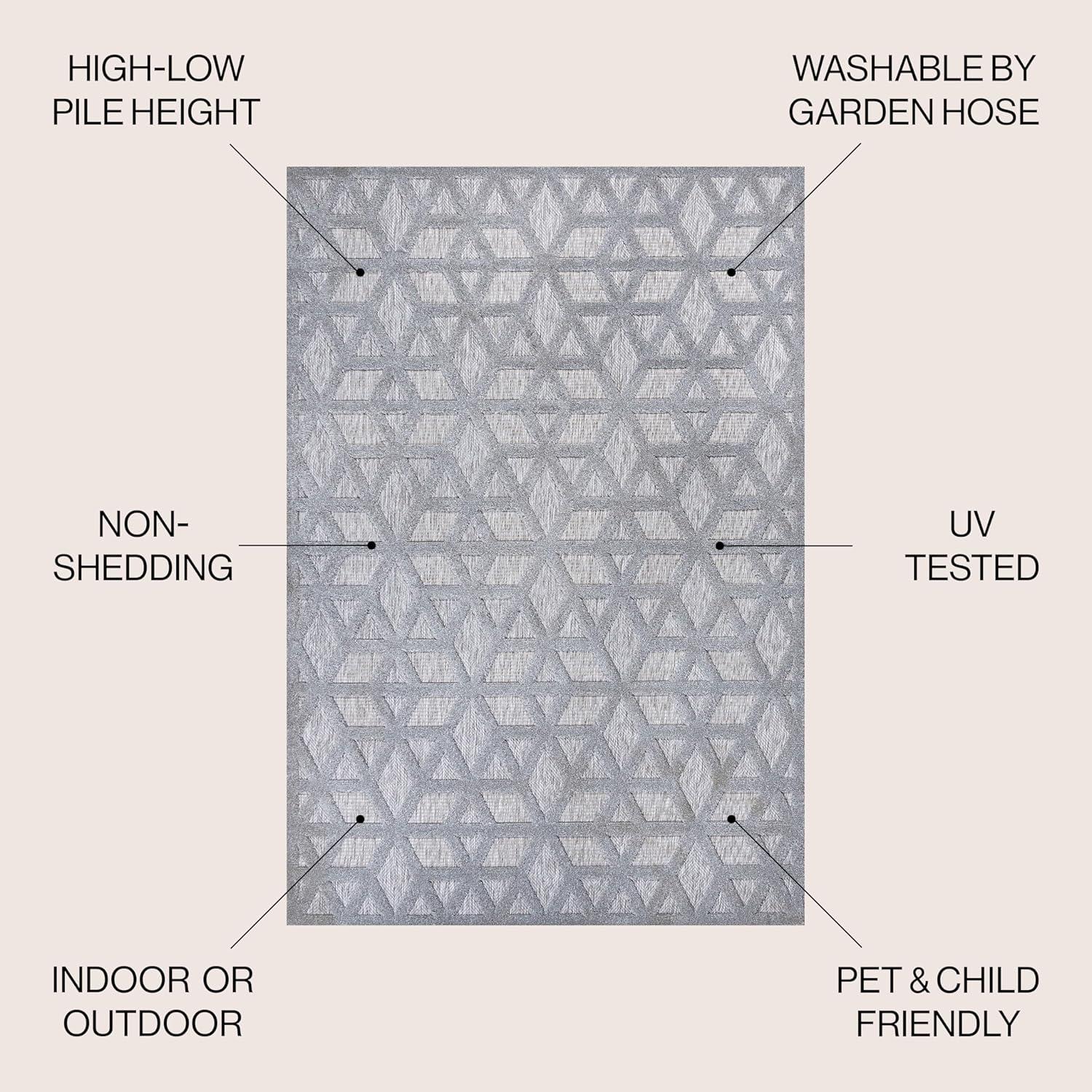 5'x8' Talaia Neutral Geometric Indoor/Outdoor Area Rug, Light Gray - JONATHAN Y