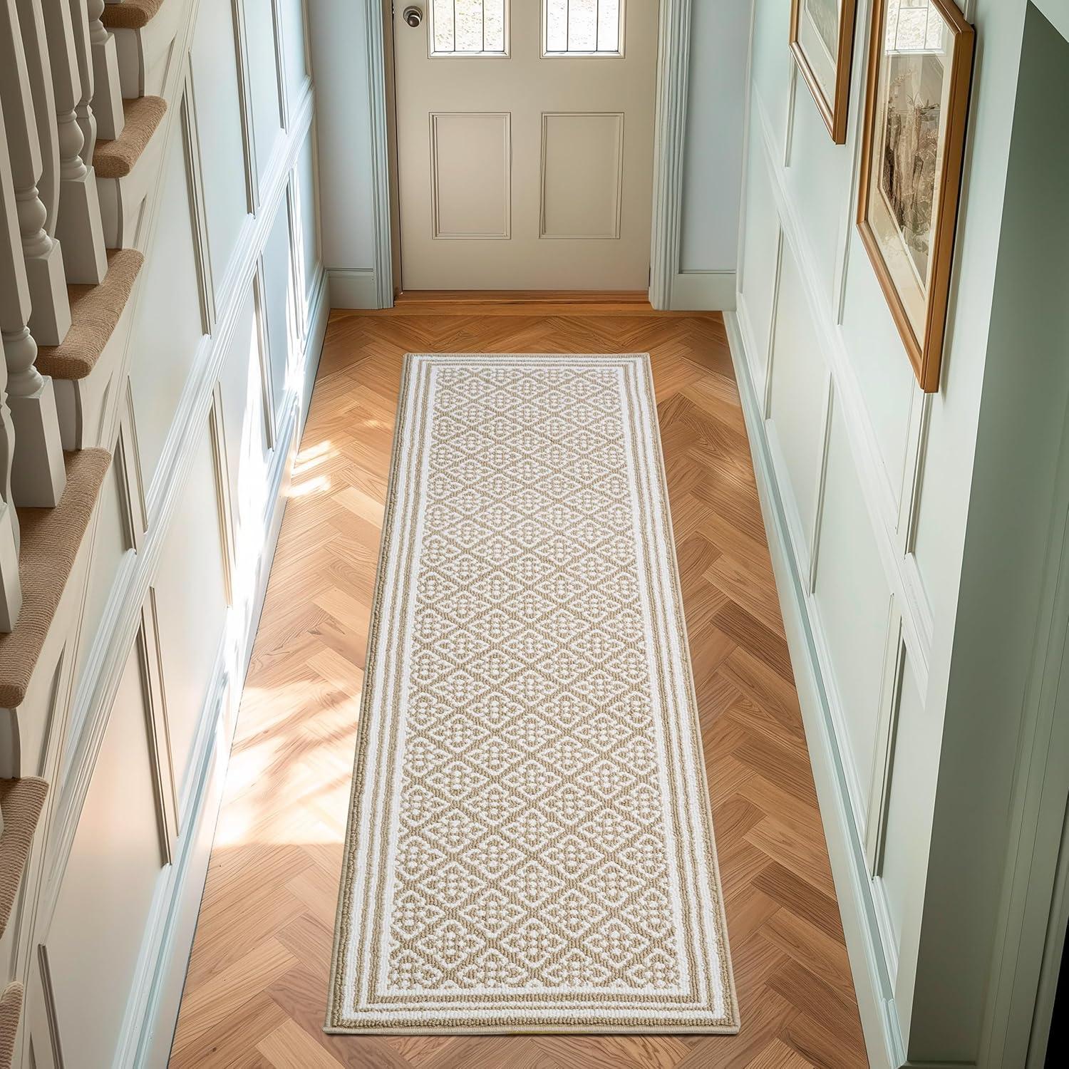 Isla Machine Woven Synthetic Geometric Area Rug In Beige/White