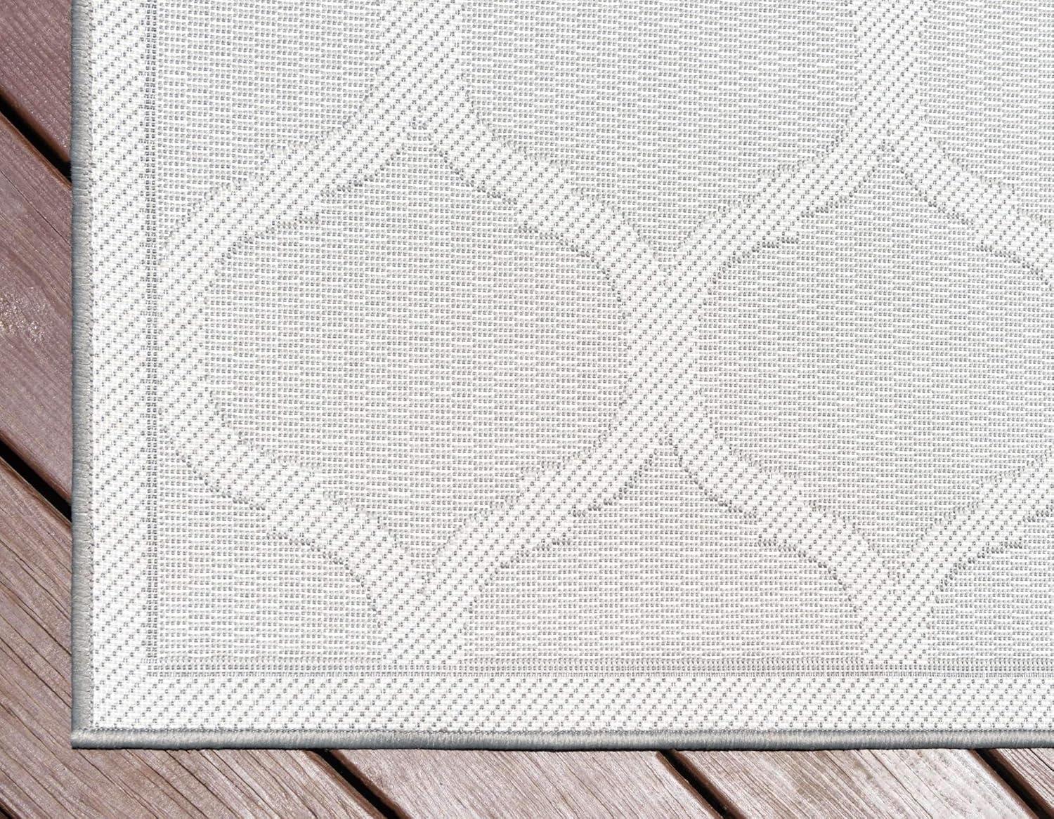 Unique Loom 6' 1 x 9' 0 Gray Outdoor Trellis Moroccan Area Rug