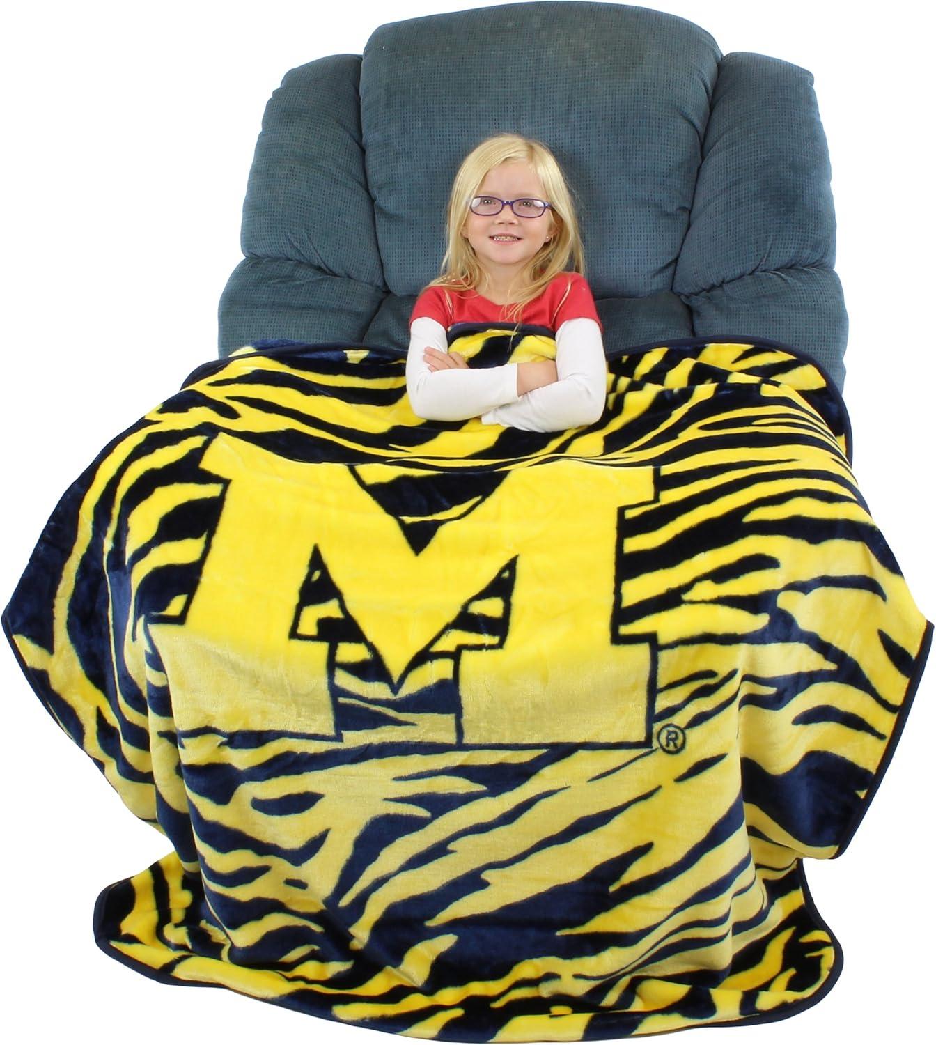 Michigan Knitted Throw Blanket