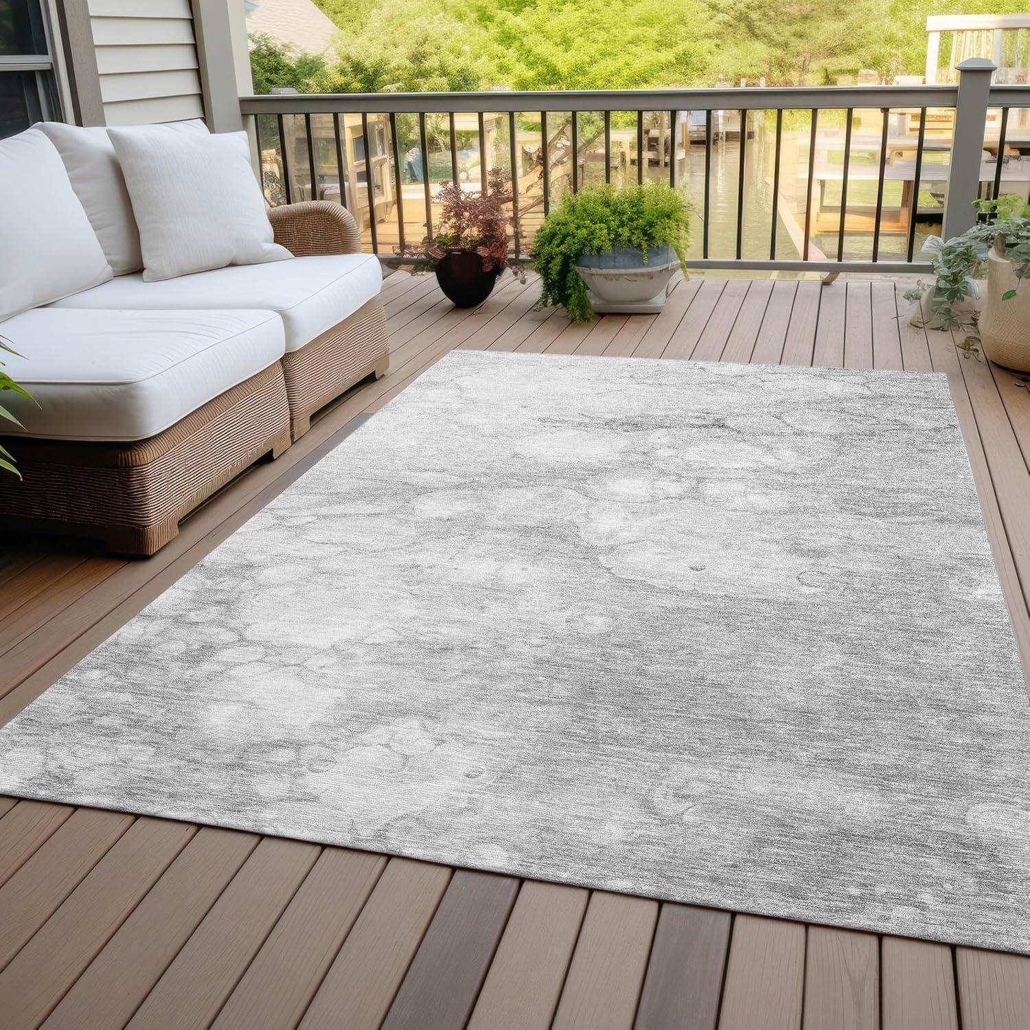 Silver Abstract Machine Washable Indoor Outdoor Rug