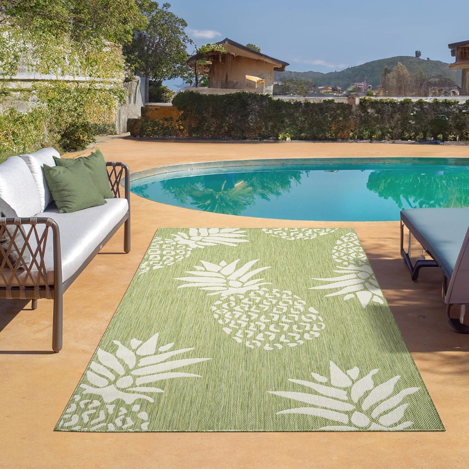 Tropical Pineapple Essence Indoor/Outdoor Synthetic Rug, 7'9" x 9'9", Green