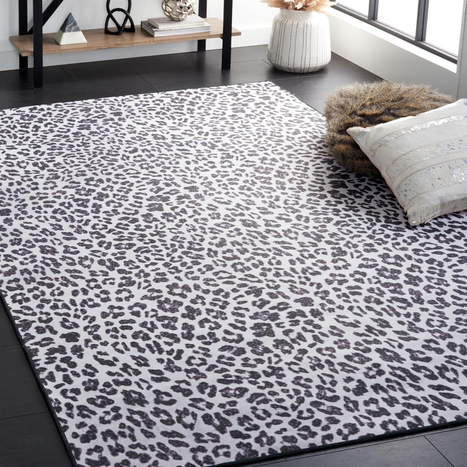 Faux Hide FAH505 Power Loomed Machine Washable Indoor Area Rug - Ivory/Black - 5'x8' - Safavieh