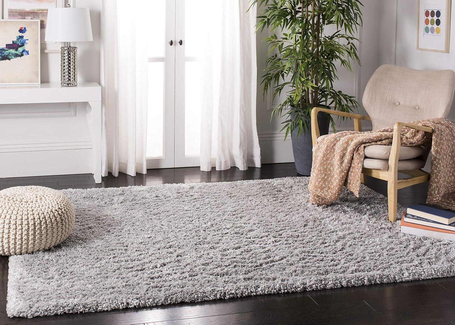 SAFAVIEH Fontana Jamie Solid Plush Shag Area Rug, Grey, 4' x 6'