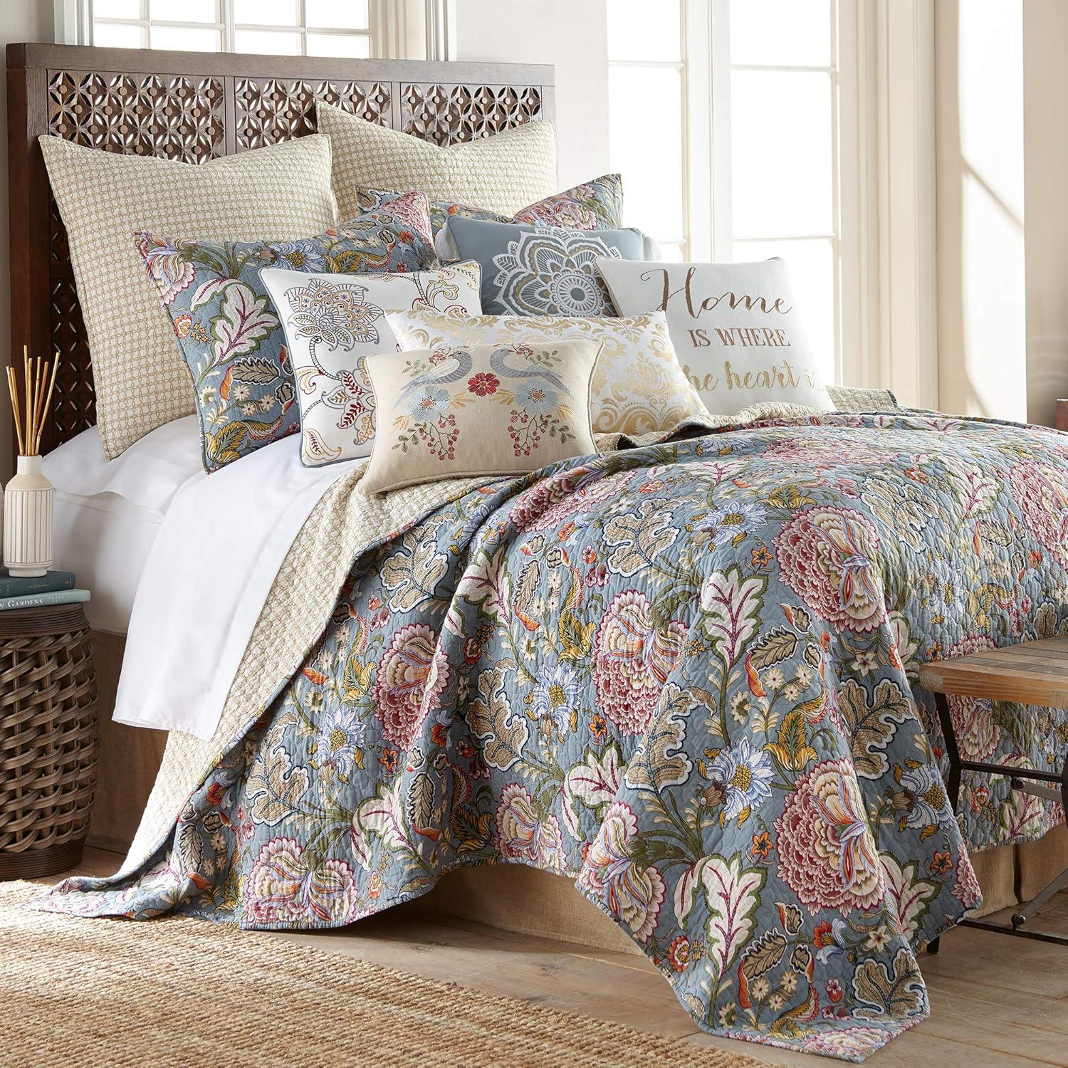 Angelica Full/Queen Cotton Quilt and Sham Set in Blue and Taupe