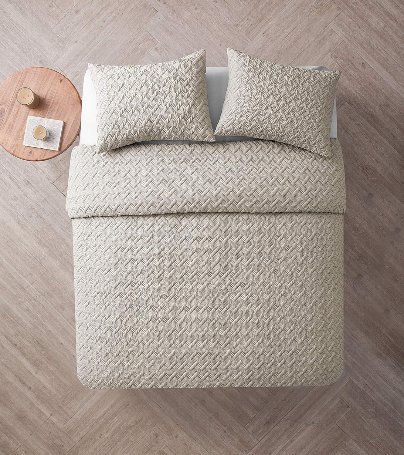 Nina Embossed Basketweave Quilt Set