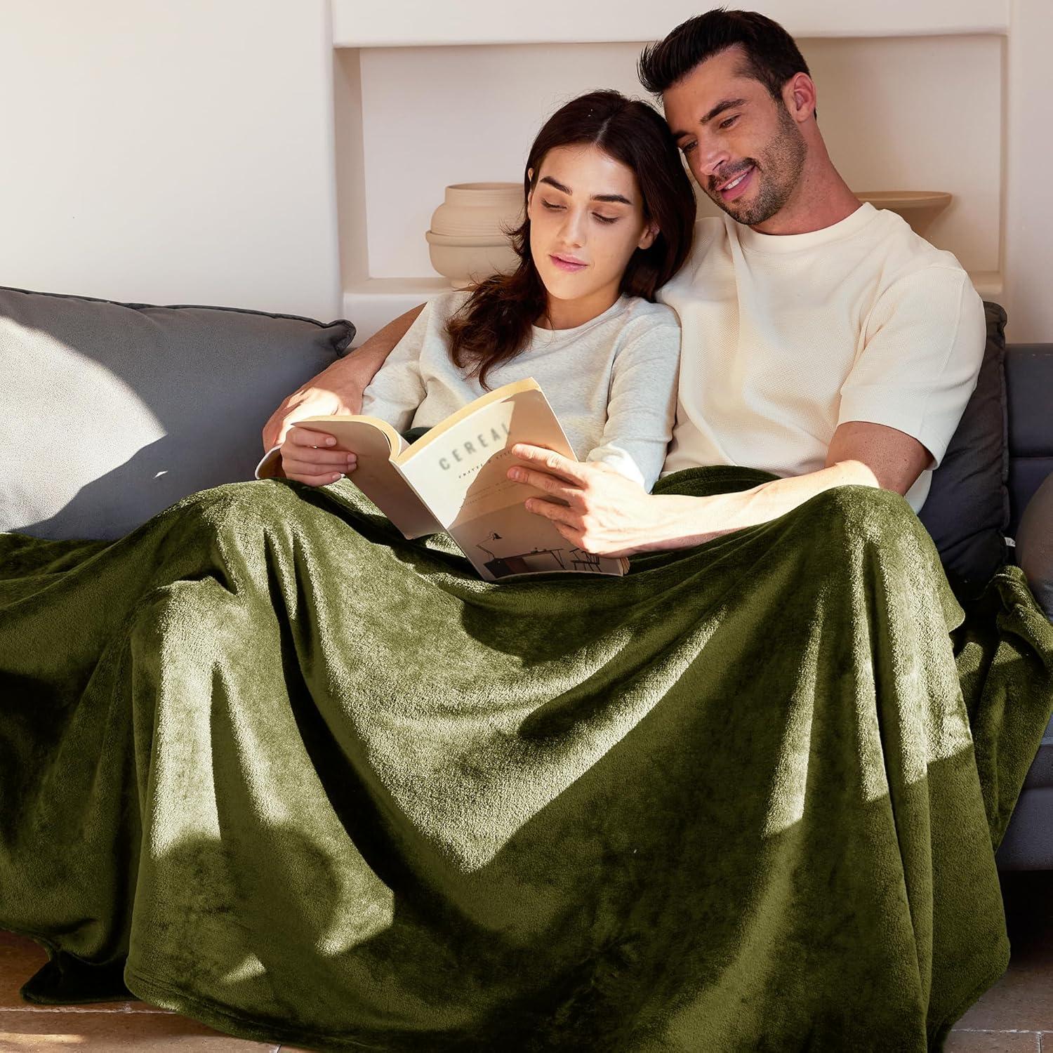 Pavilia Hand Woven Throw Blanket