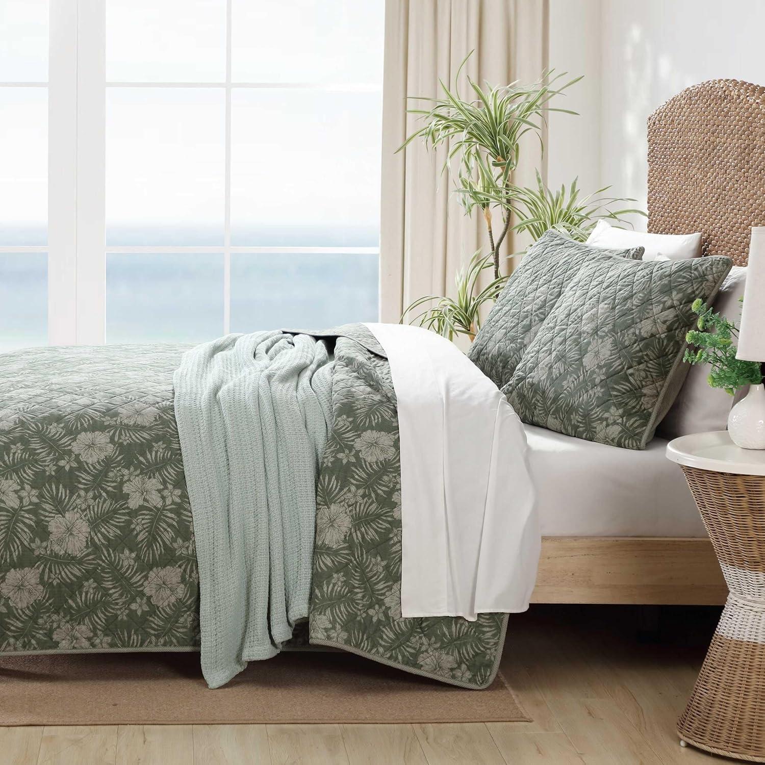 Eddie Bauer Tommy Bahama Hibiscus Jungle Cotton Reversible Green Quilt Set