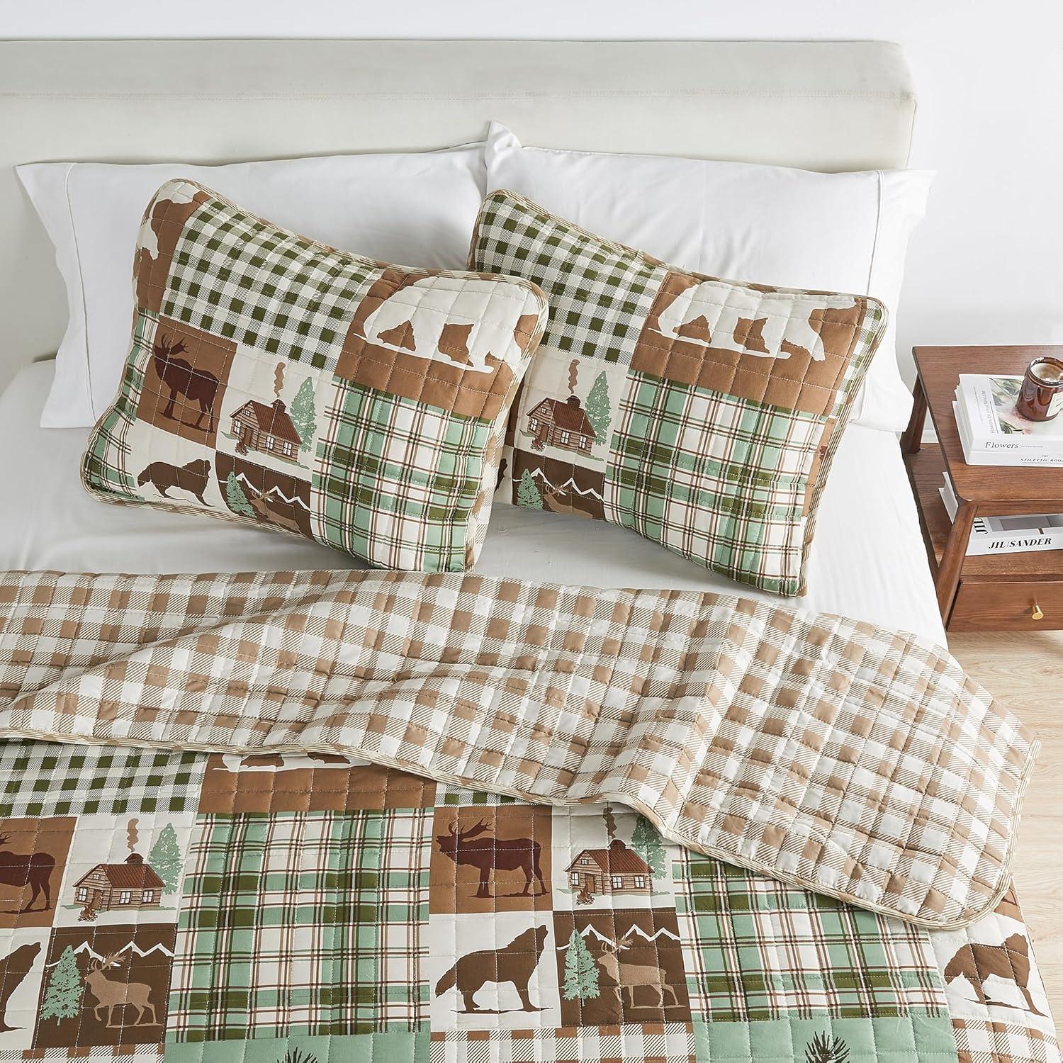 Rustic Woodland Reversible Twin / Twin XL Quilt Set with Shams (Hemlock Green / Brown)