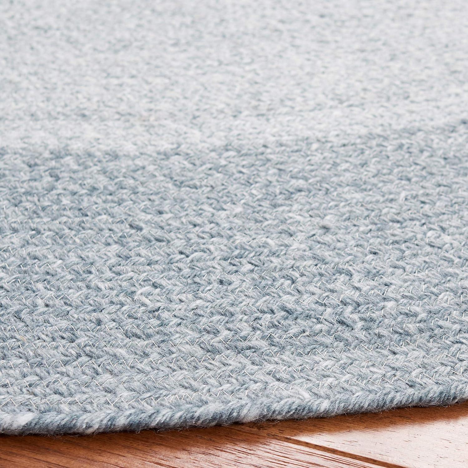Braided BRD802 Hand Woven Area Rug - Grey/Ivory - 4' round - Safavieh.